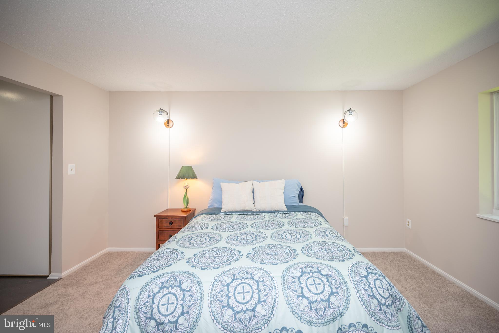 LEISURE WORLD - Residential