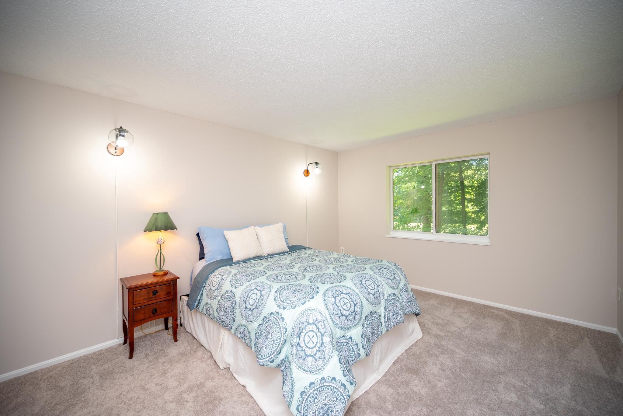 LEISURE WORLD - Residential
