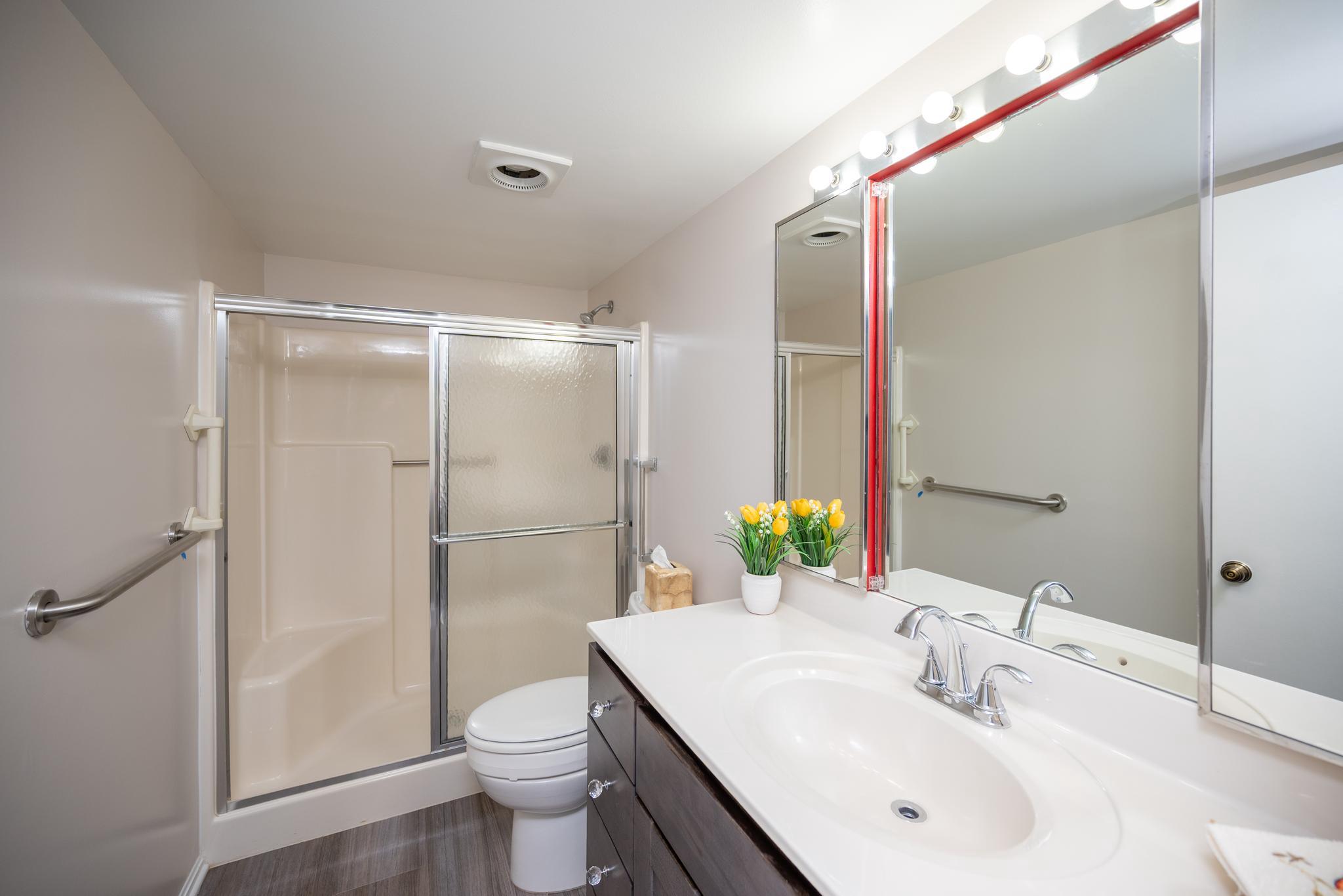 LEISURE WORLD - Residential