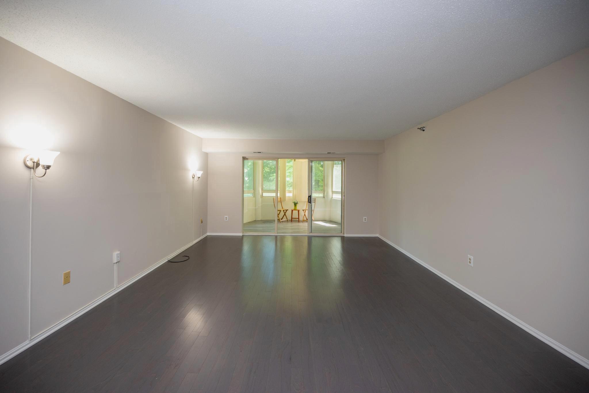 LEISURE WORLD - Residential