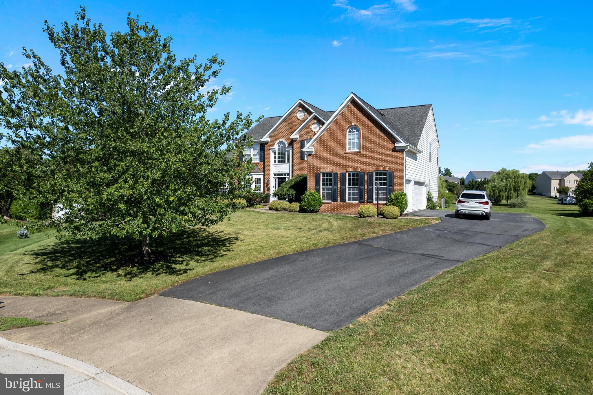 BROOKSIDE - Residential