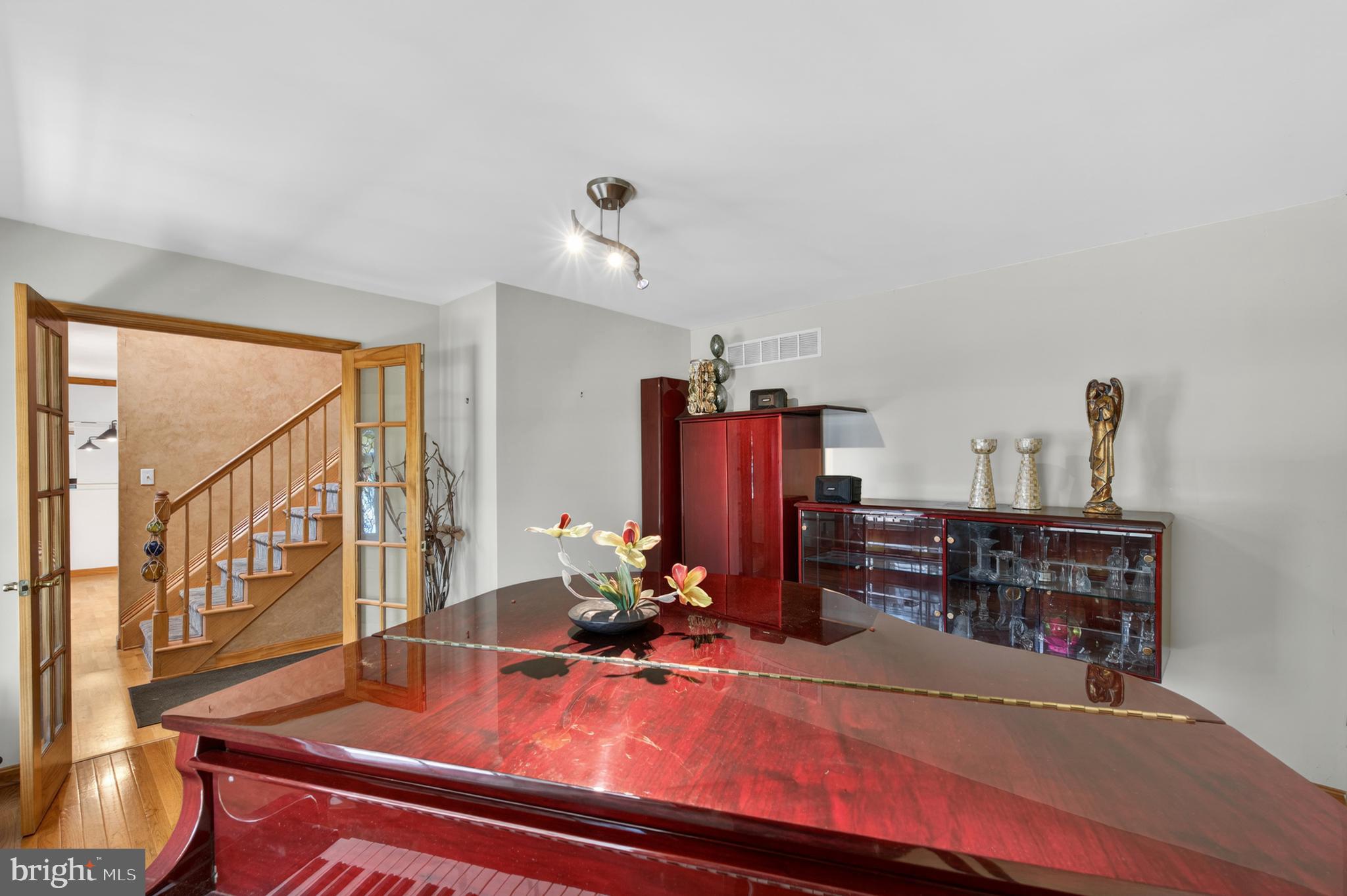 CARDINAL HILLS - Residential