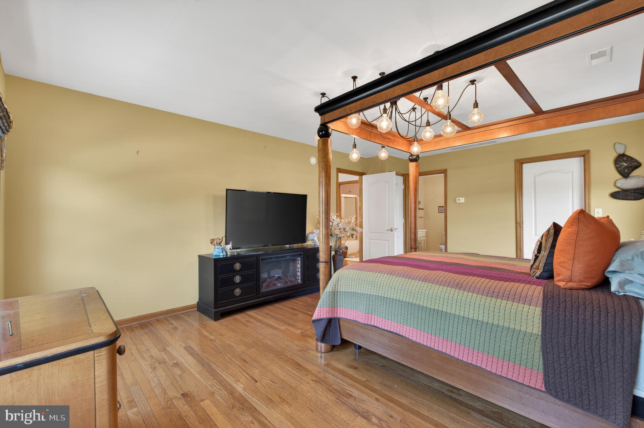 CARDINAL HILLS - Residential