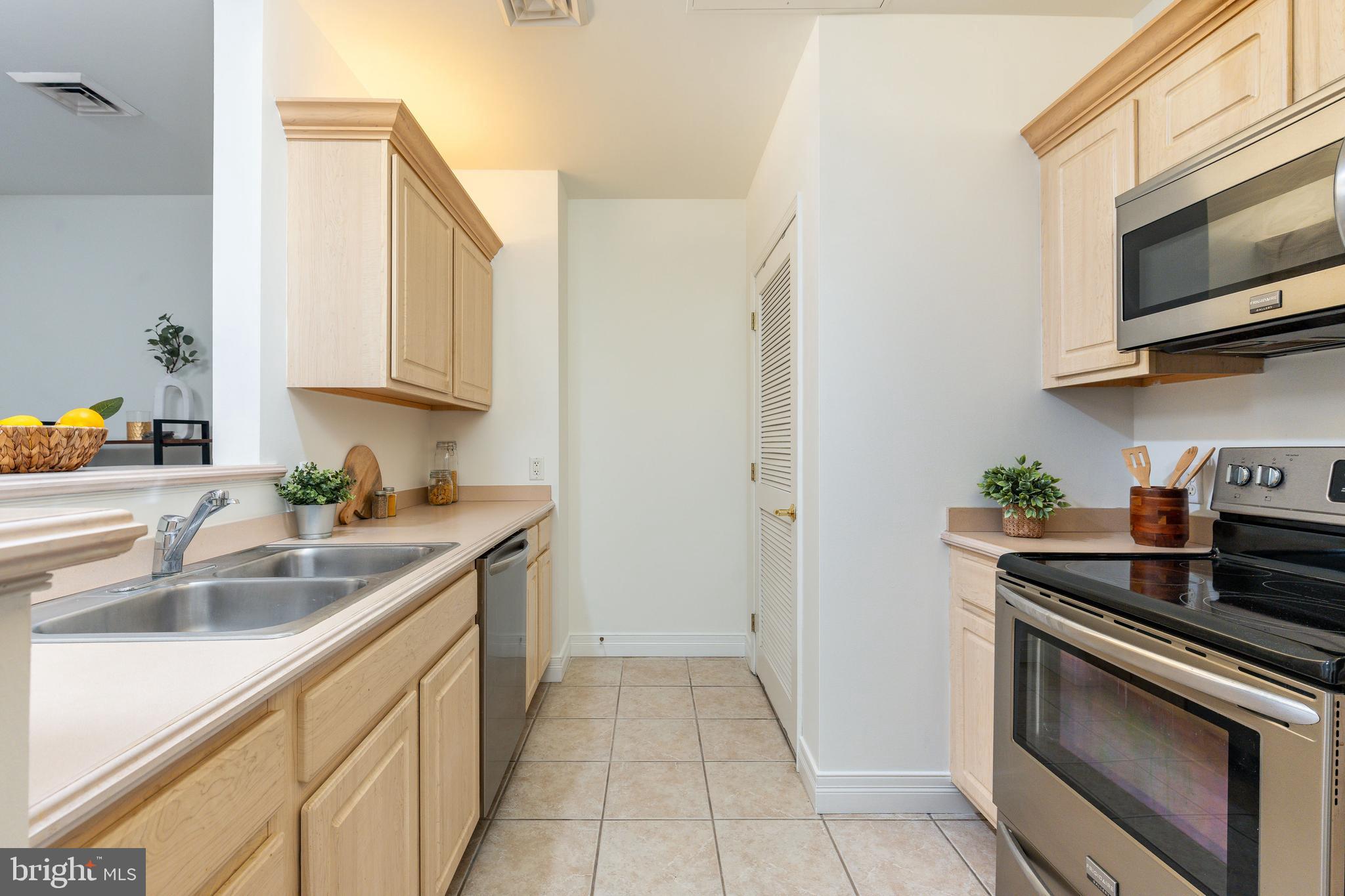 CENTER CITY - Residential