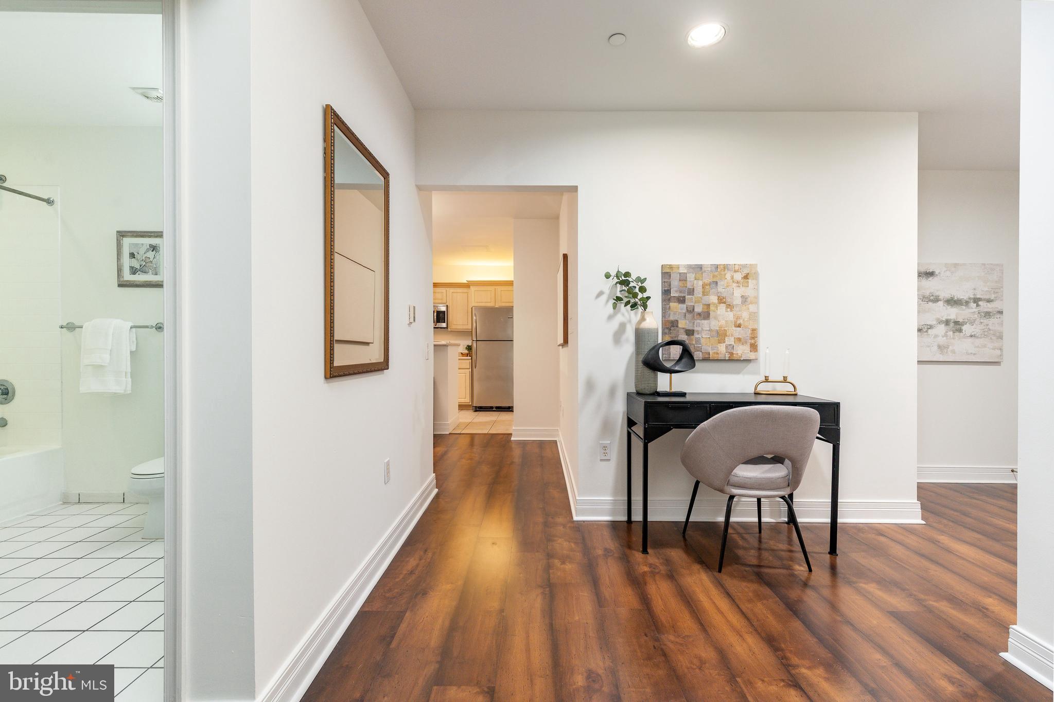 CENTER CITY - Residential
