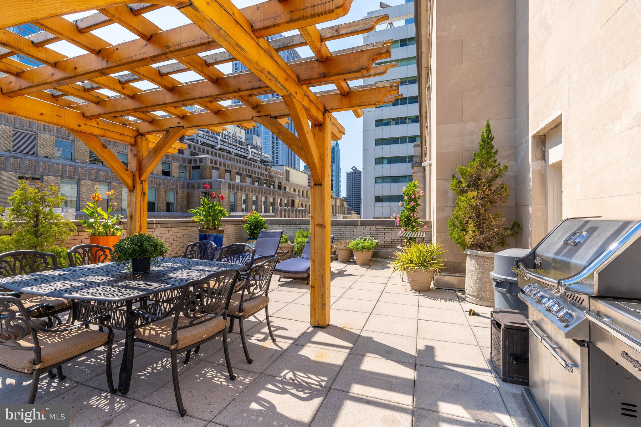 CENTER CITY - Residential