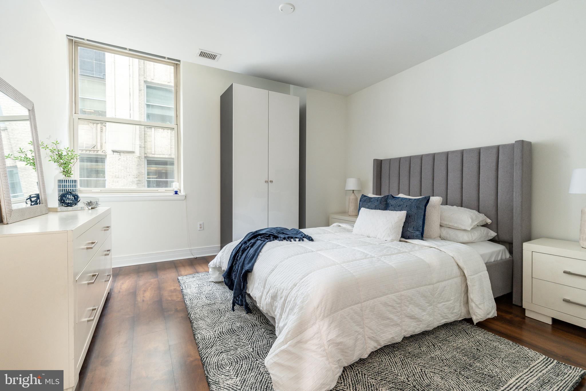 CENTER CITY - Residential