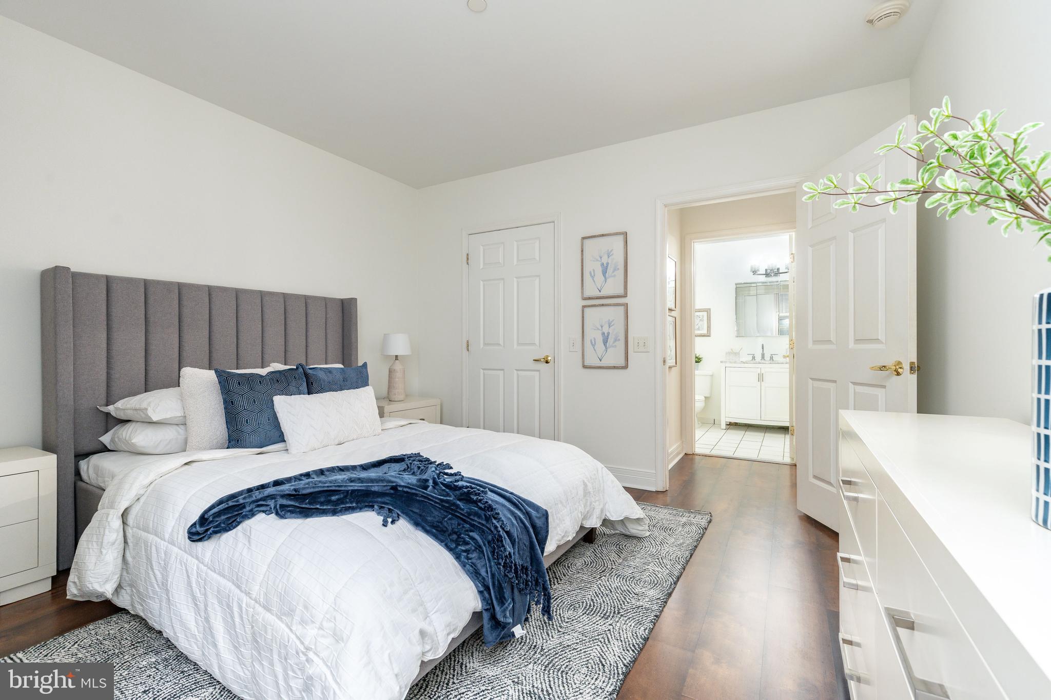 CENTER CITY - Residential
