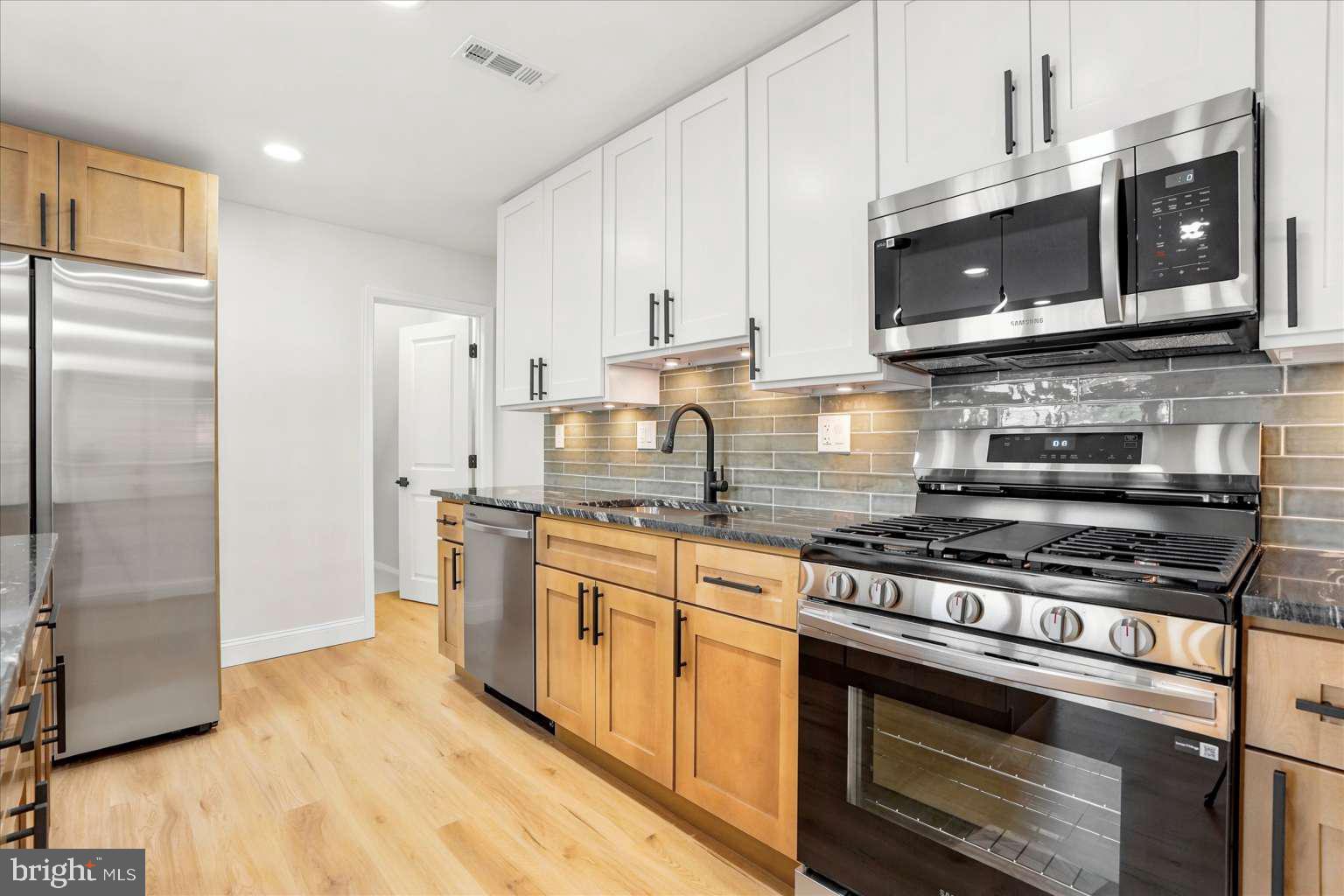 HOLMESBURG - Residential