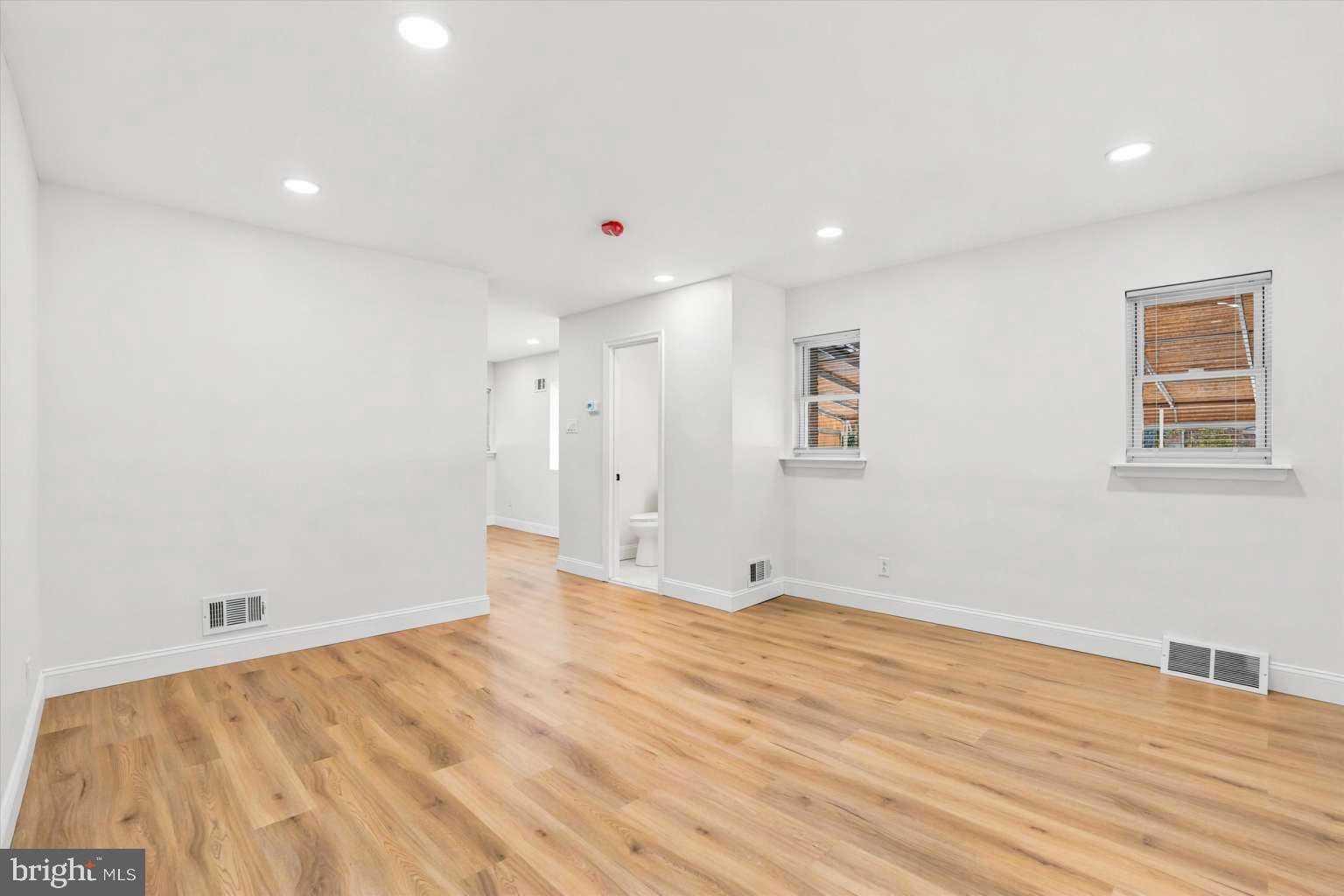 HOLMESBURG - Residential
