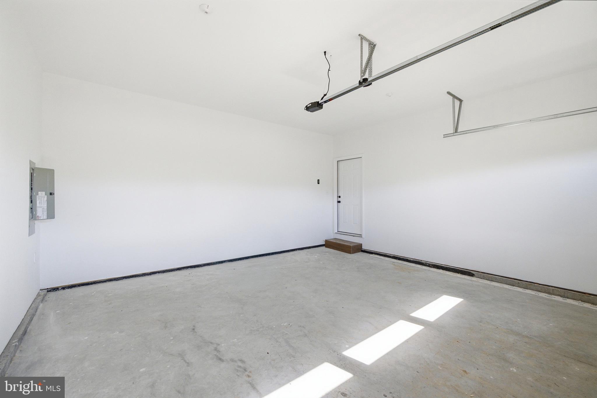DEERFIELD ESTATES DRIVE - Residential