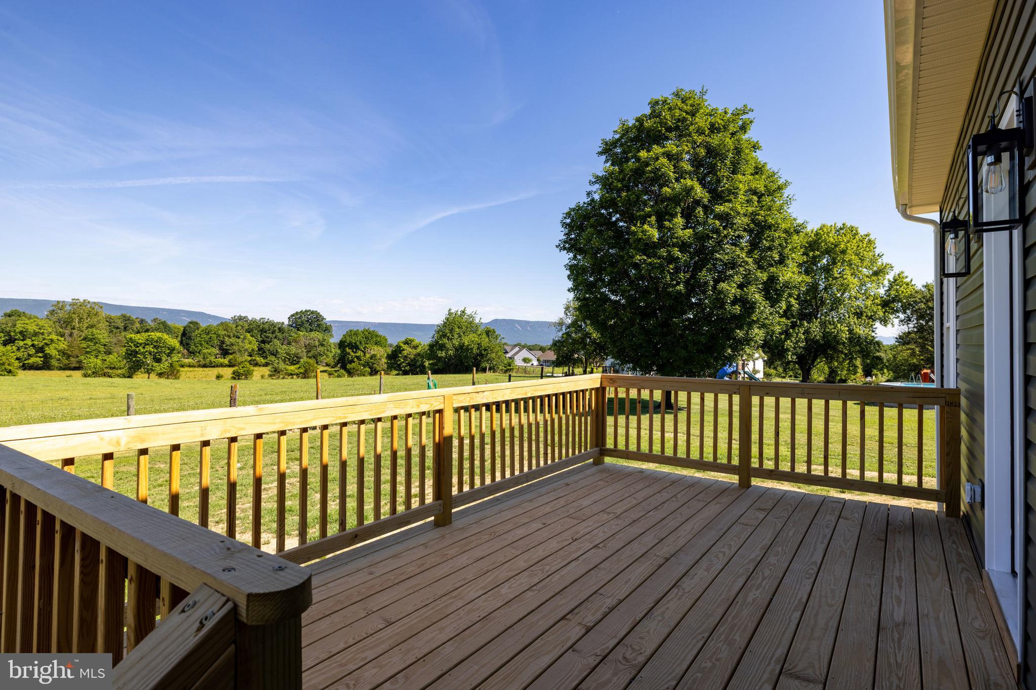 DEERFIELD ESTATES DRIVE - Residential