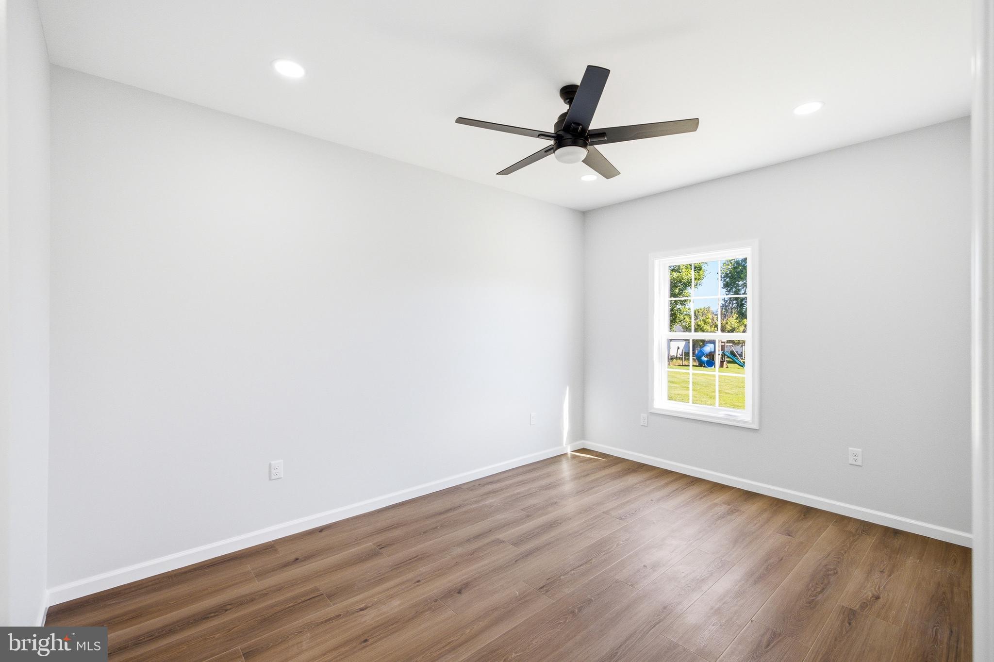 DEERFIELD ESTATES DRIVE - Residential