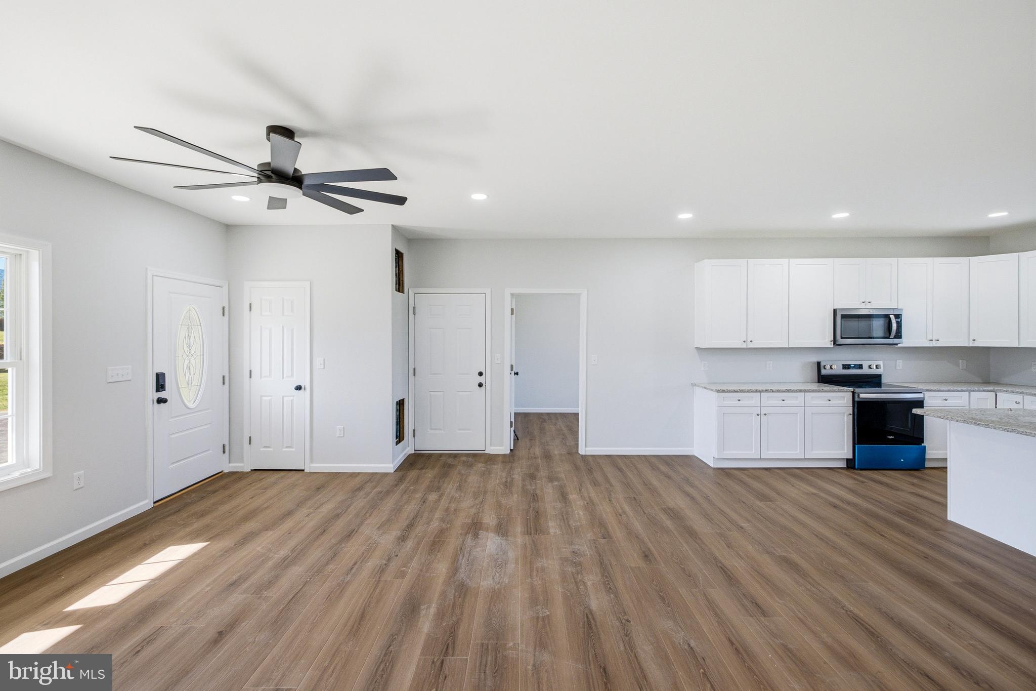 DEERFIELD ESTATES DRIVE - Residential