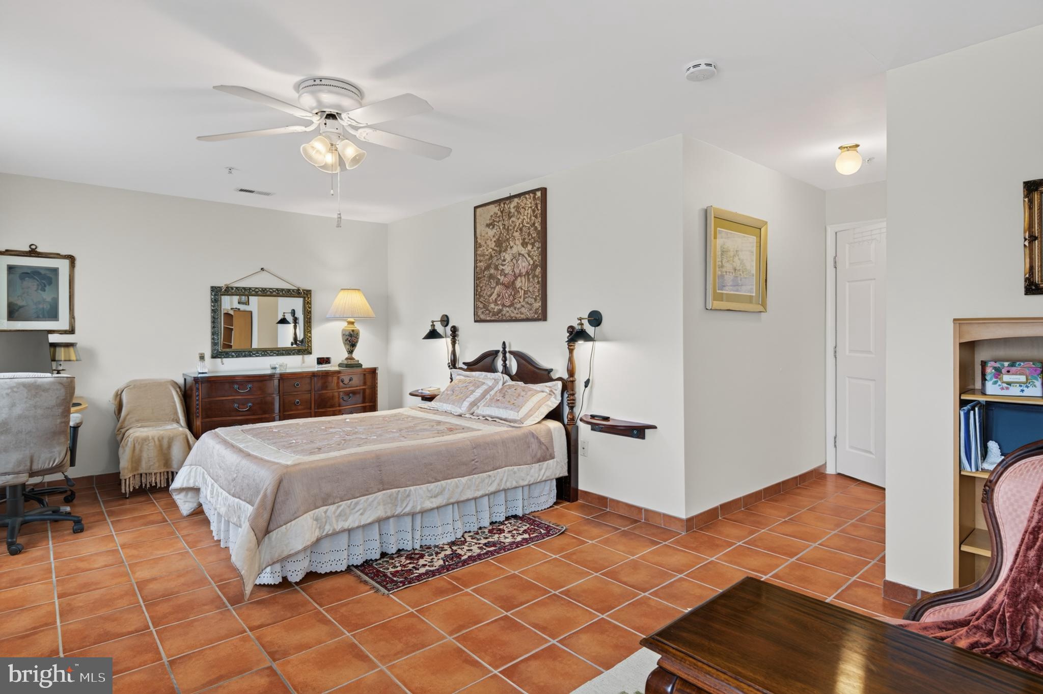 CONTE GARDENS - Residential