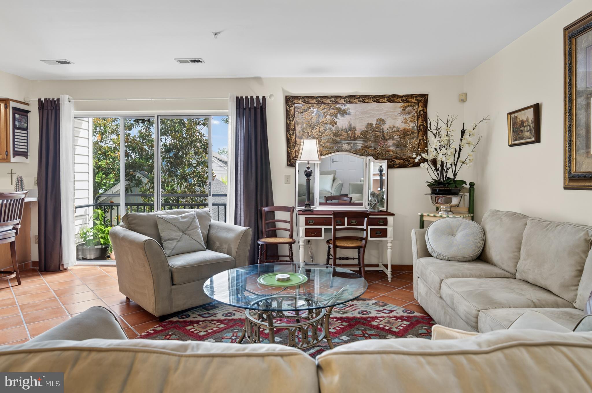 CONTE GARDENS - Residential
