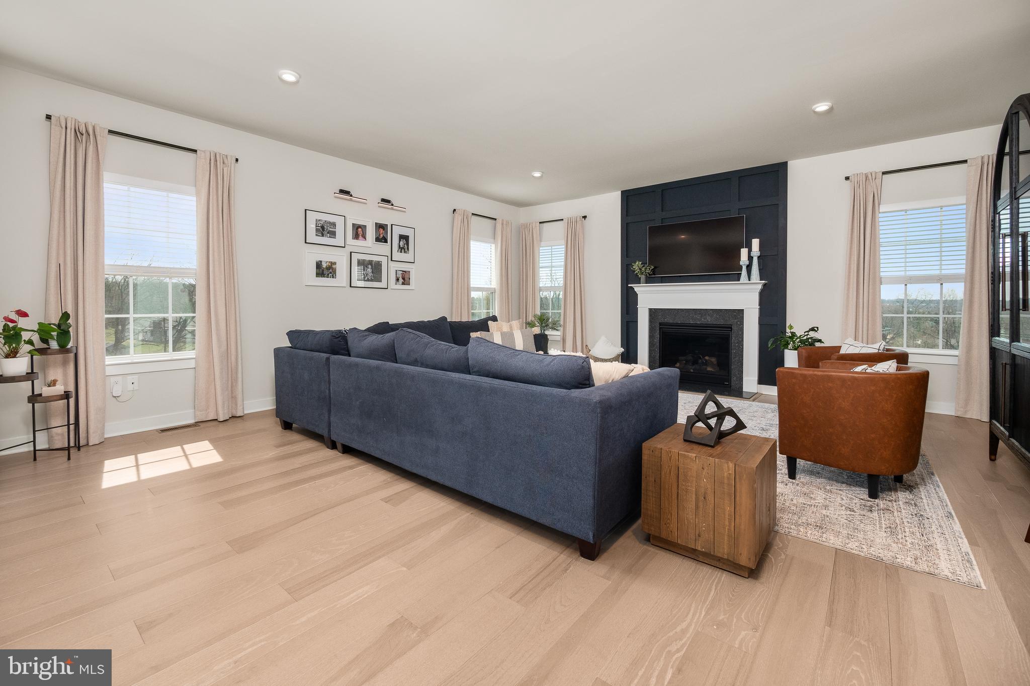 ESTATES AT SAUCON VALLEY - Residential