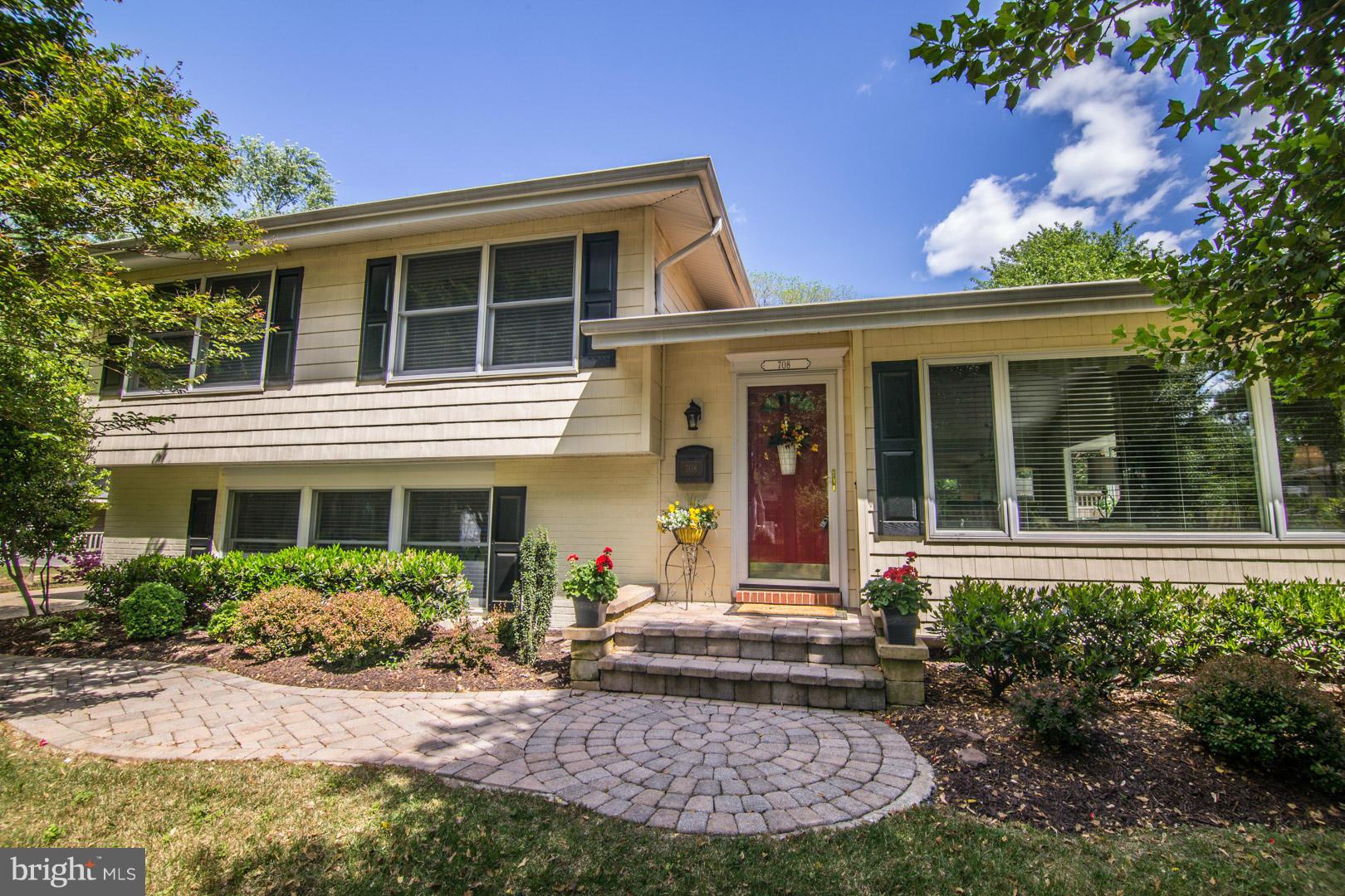 Beautifully updated home in desirable neighborhood of Evergreen Estates.  This home has been updated and has a rear addition which is perfect for entertaining or relaxing.  Enjoy the immaculately maintained rear yard and tree lined streets.  Severna Park Elementary School, Severna Park Middle and Severna Park High School!  Buy now and enjoy the community pool this summer!