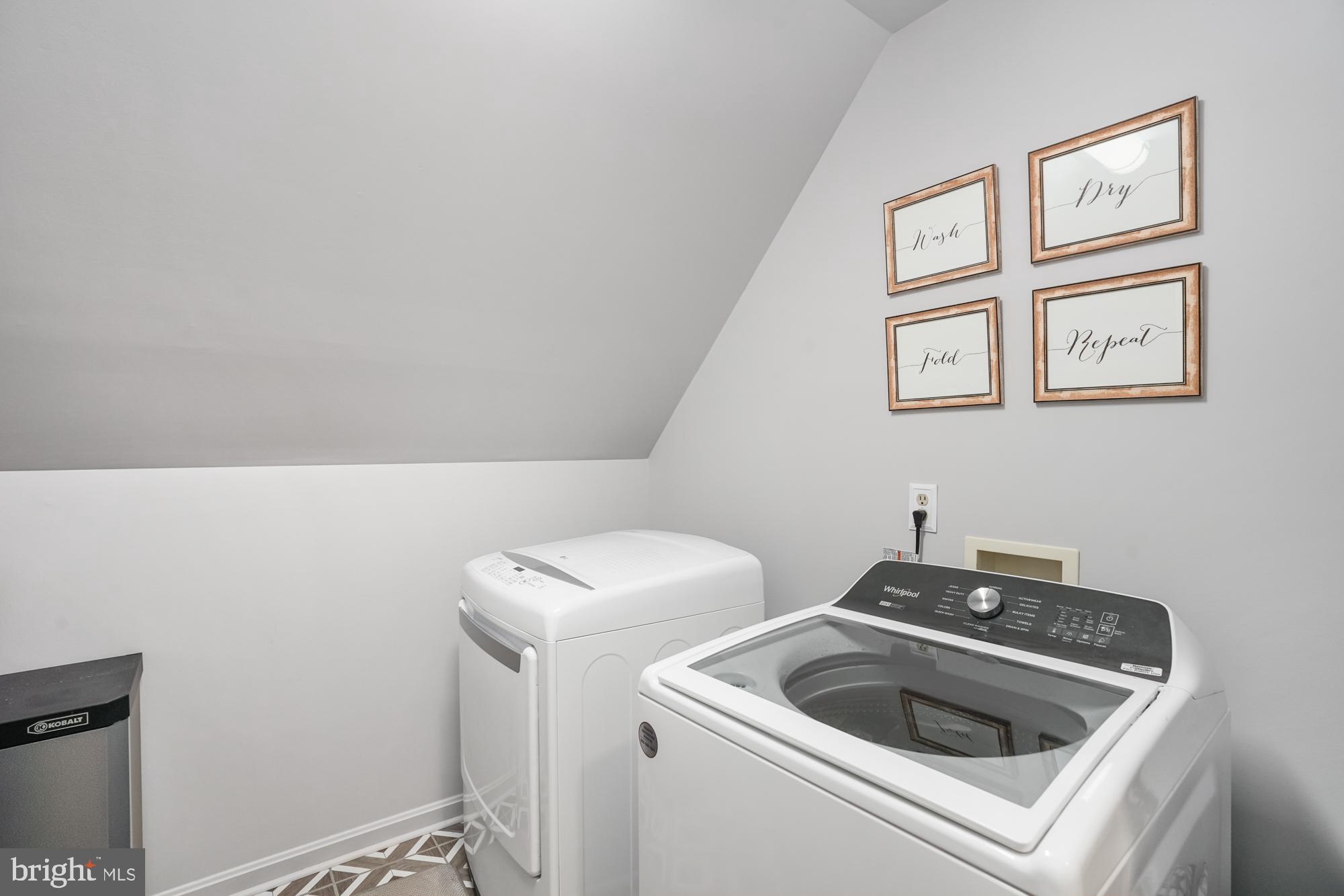CEDAR RIDGE - Residential