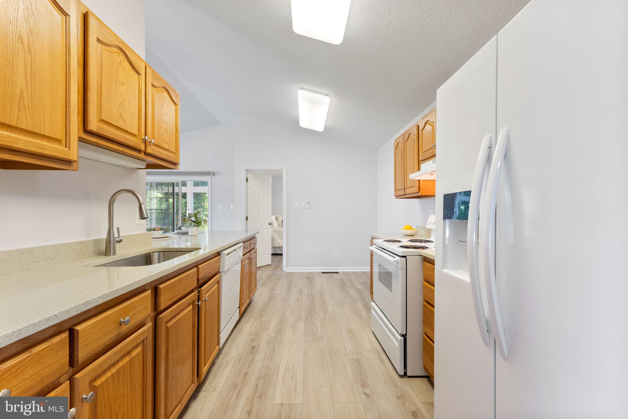 COBB ISLAND - Residential