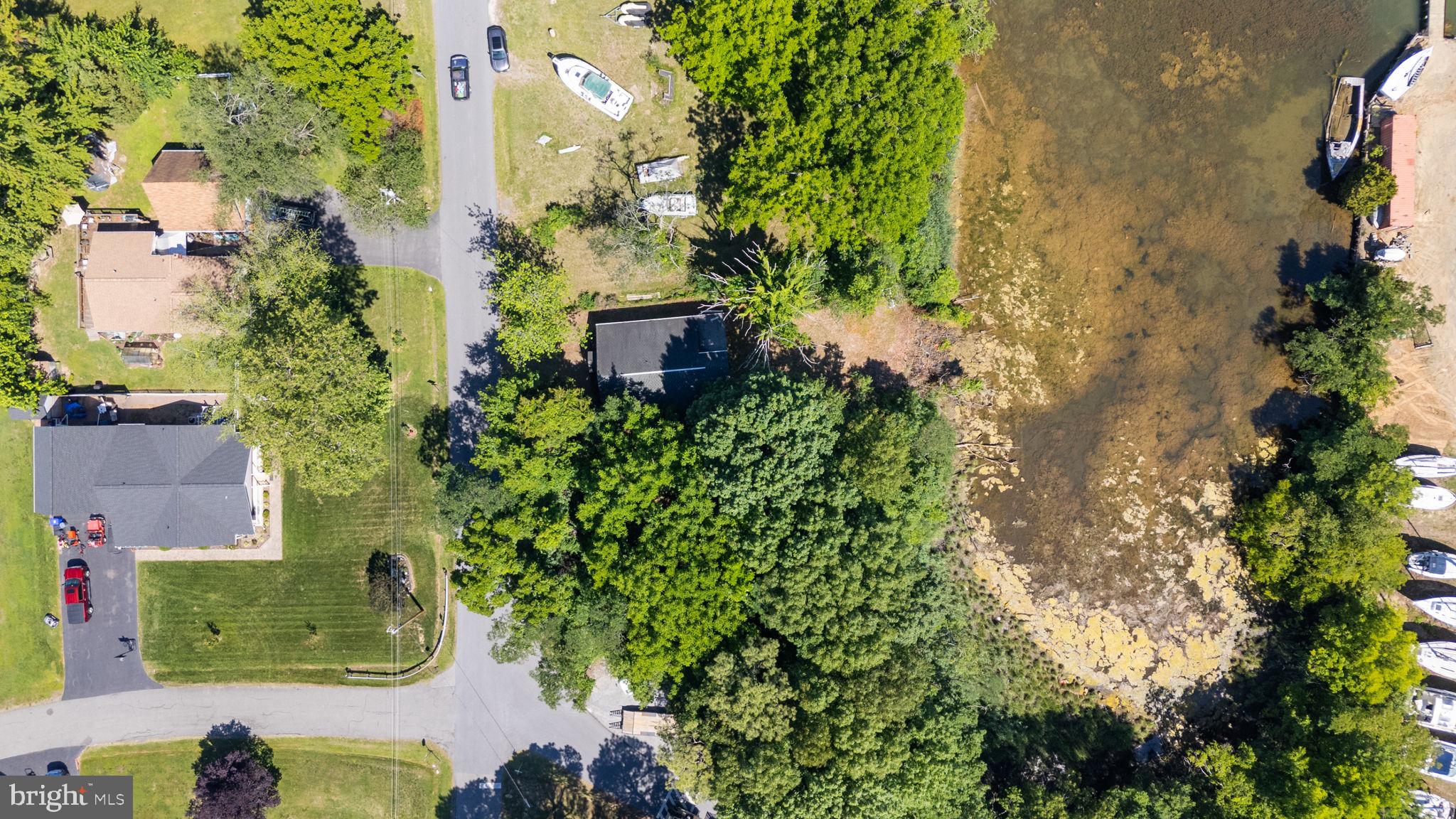 COBB ISLAND - Residential