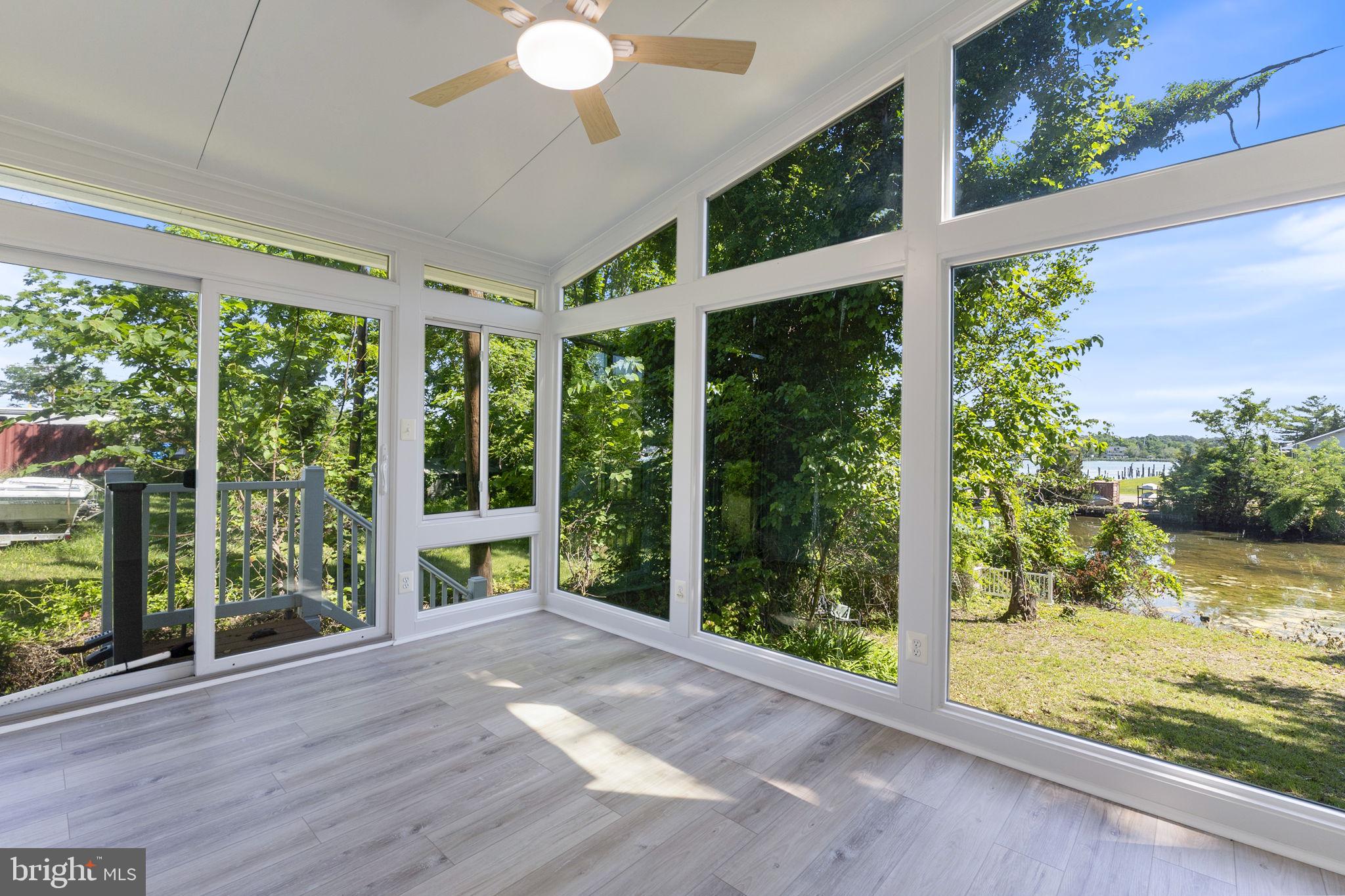 COBB ISLAND - Residential