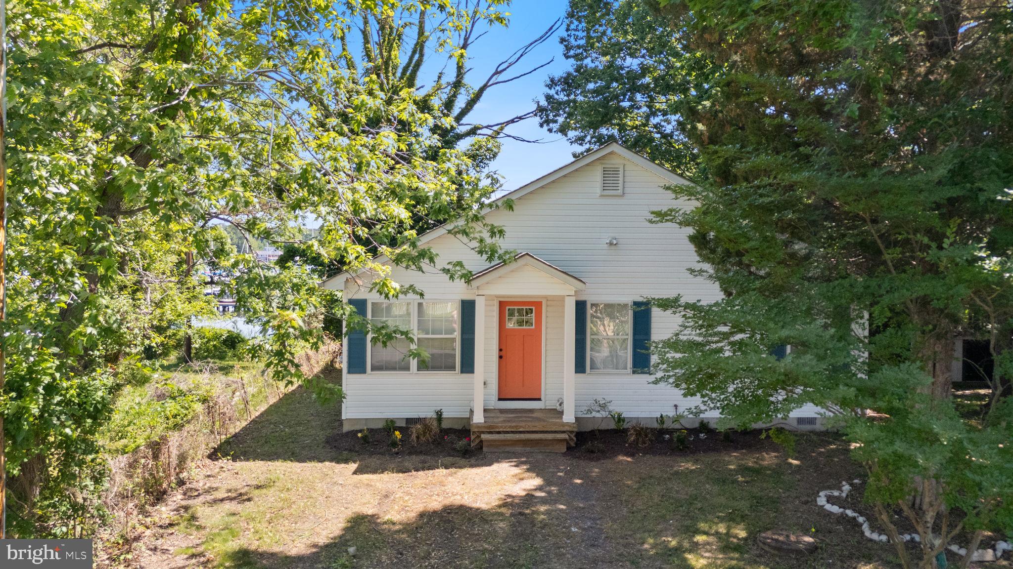 COBB ISLAND - Residential