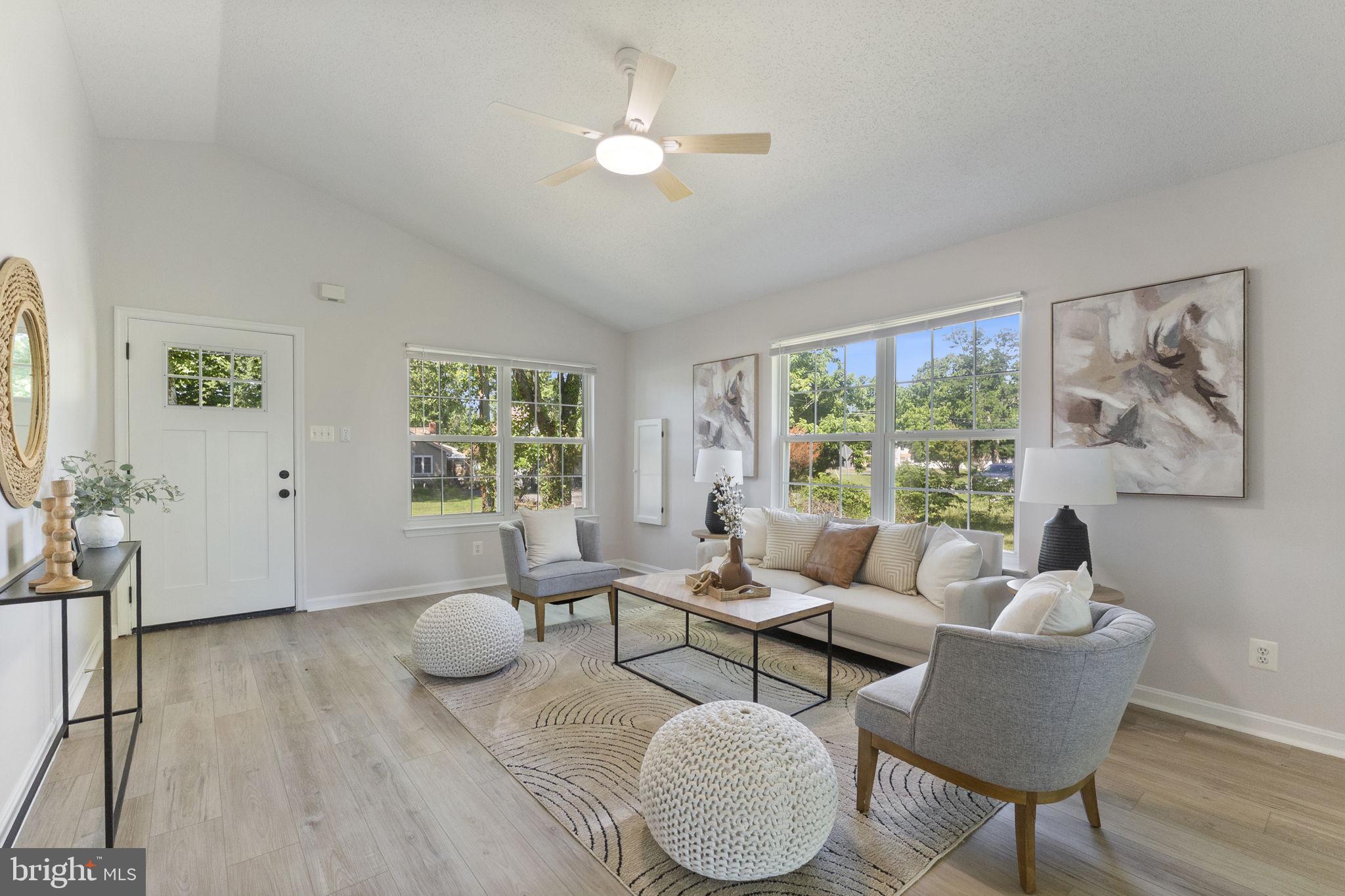 COBB ISLAND - Residential