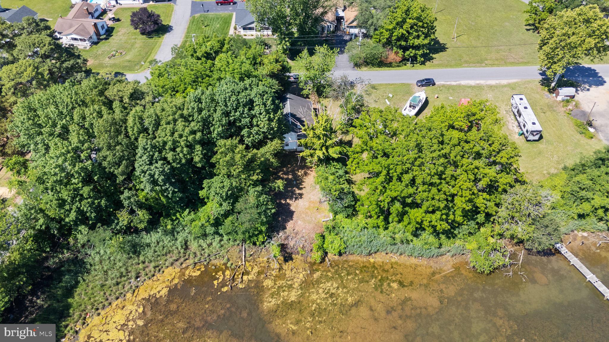 COBB ISLAND - Residential
