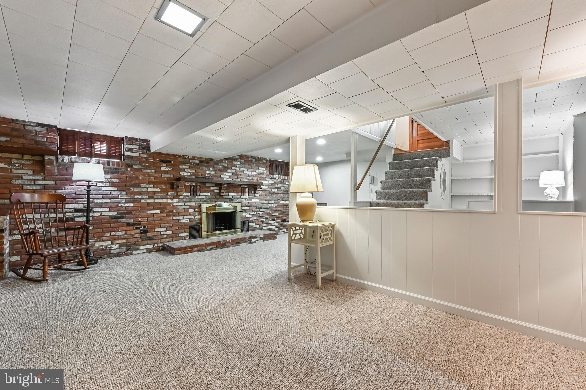 WOODLAWN HEIGHTS - Residential