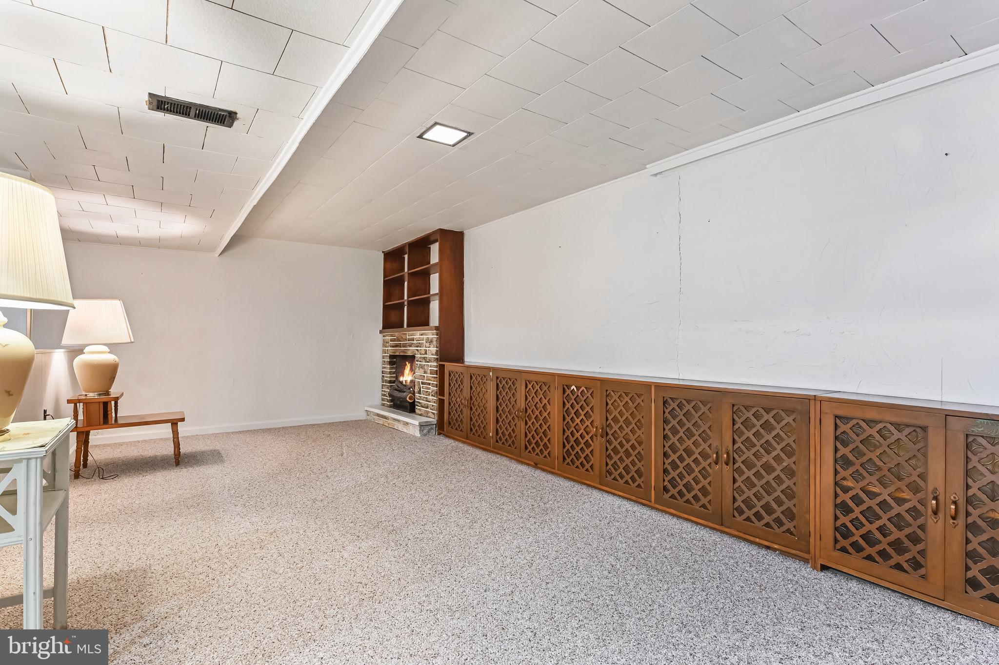 WOODLAWN HEIGHTS - Residential