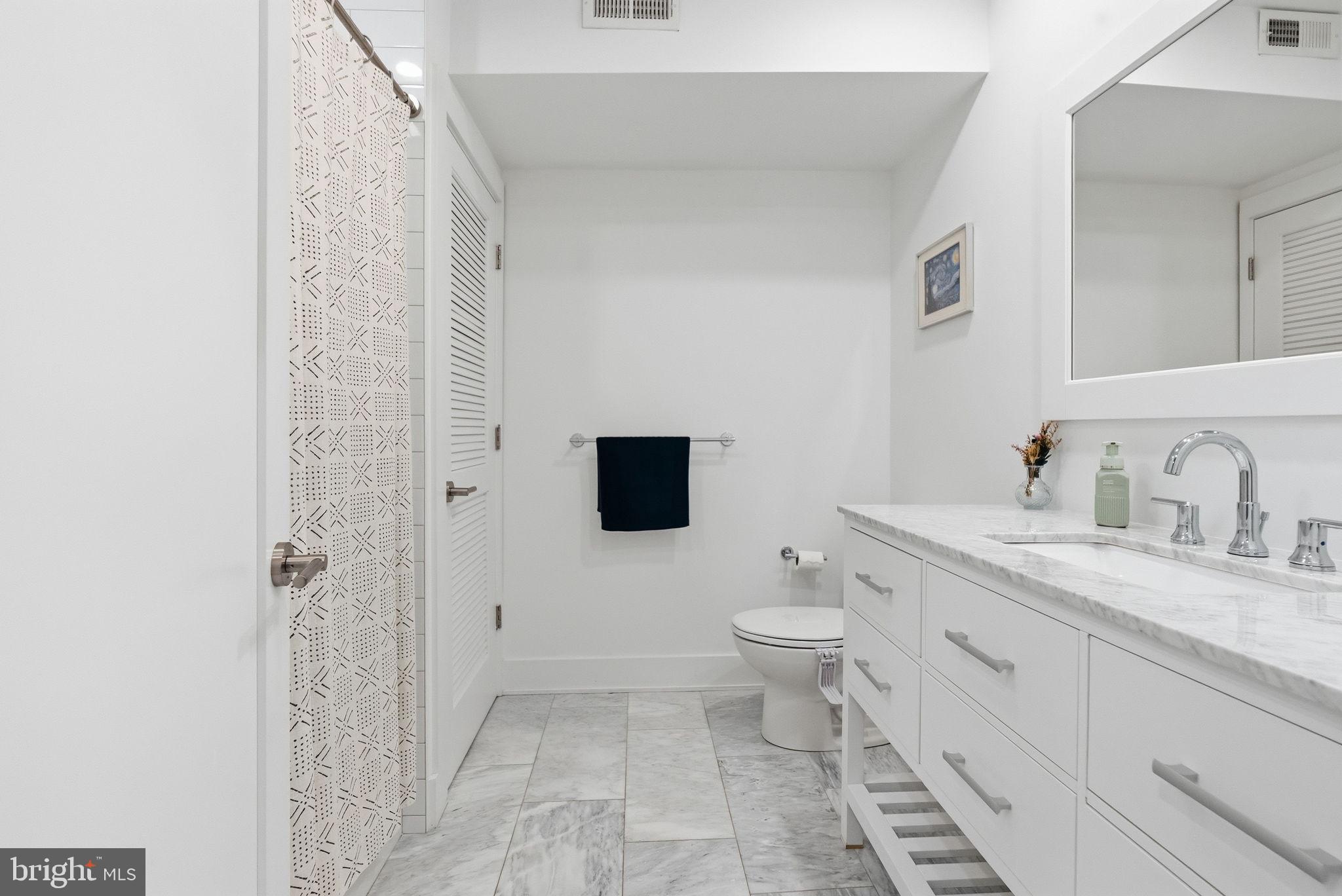 PASSYUNK SQUARE - Residential