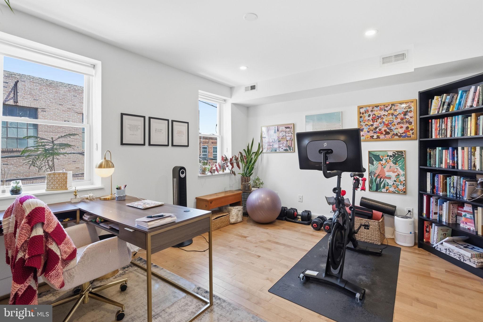 PASSYUNK SQUARE - Residential