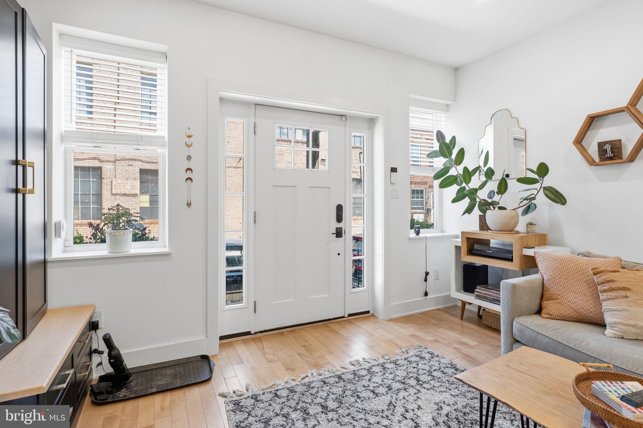 PASSYUNK SQUARE - Residential