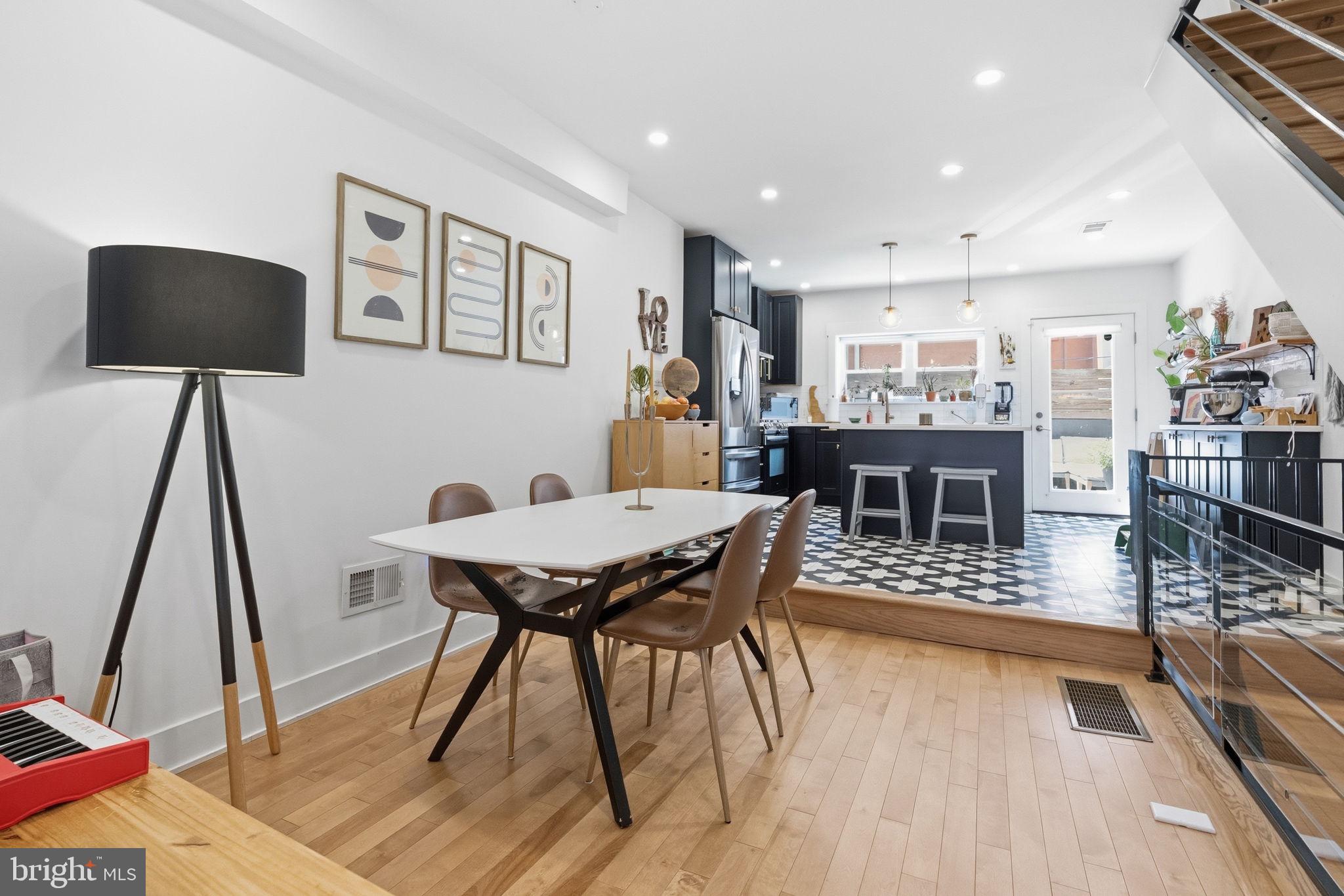 PASSYUNK SQUARE - Residential