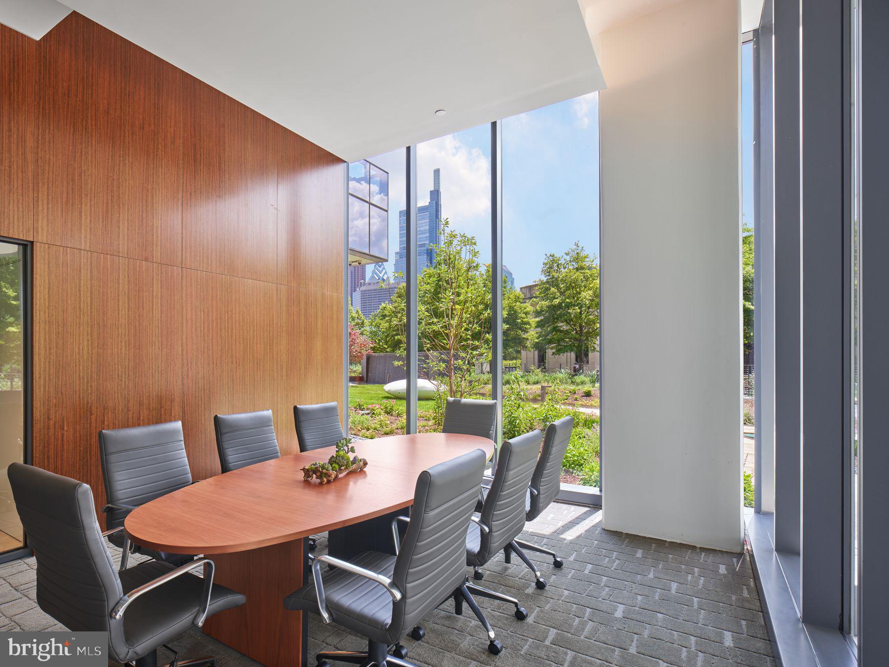 ART MUSEUM AREA - Residential Lease