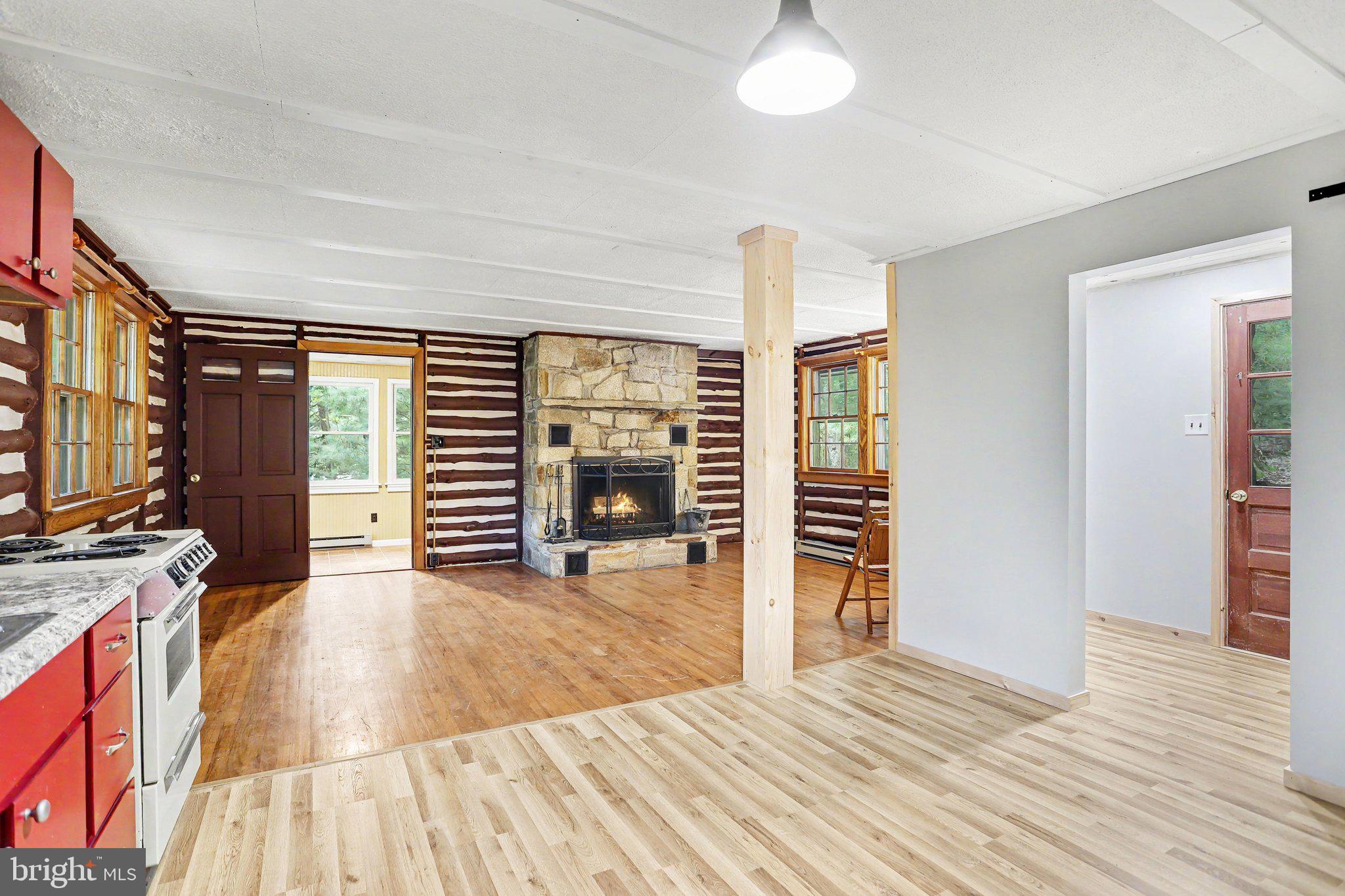 CALEDONIA ACRES - Residential