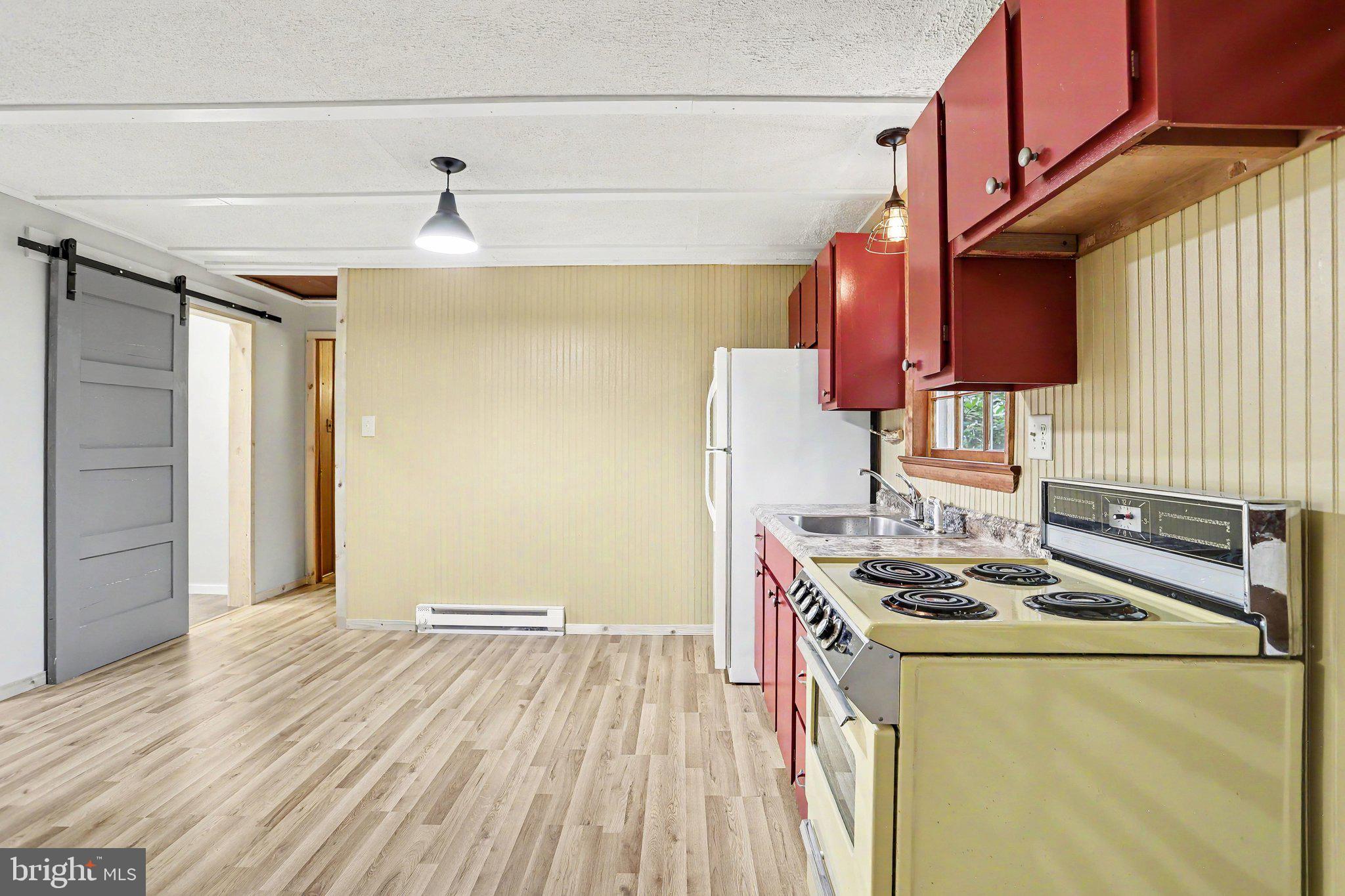 CALEDONIA ACRES - Residential