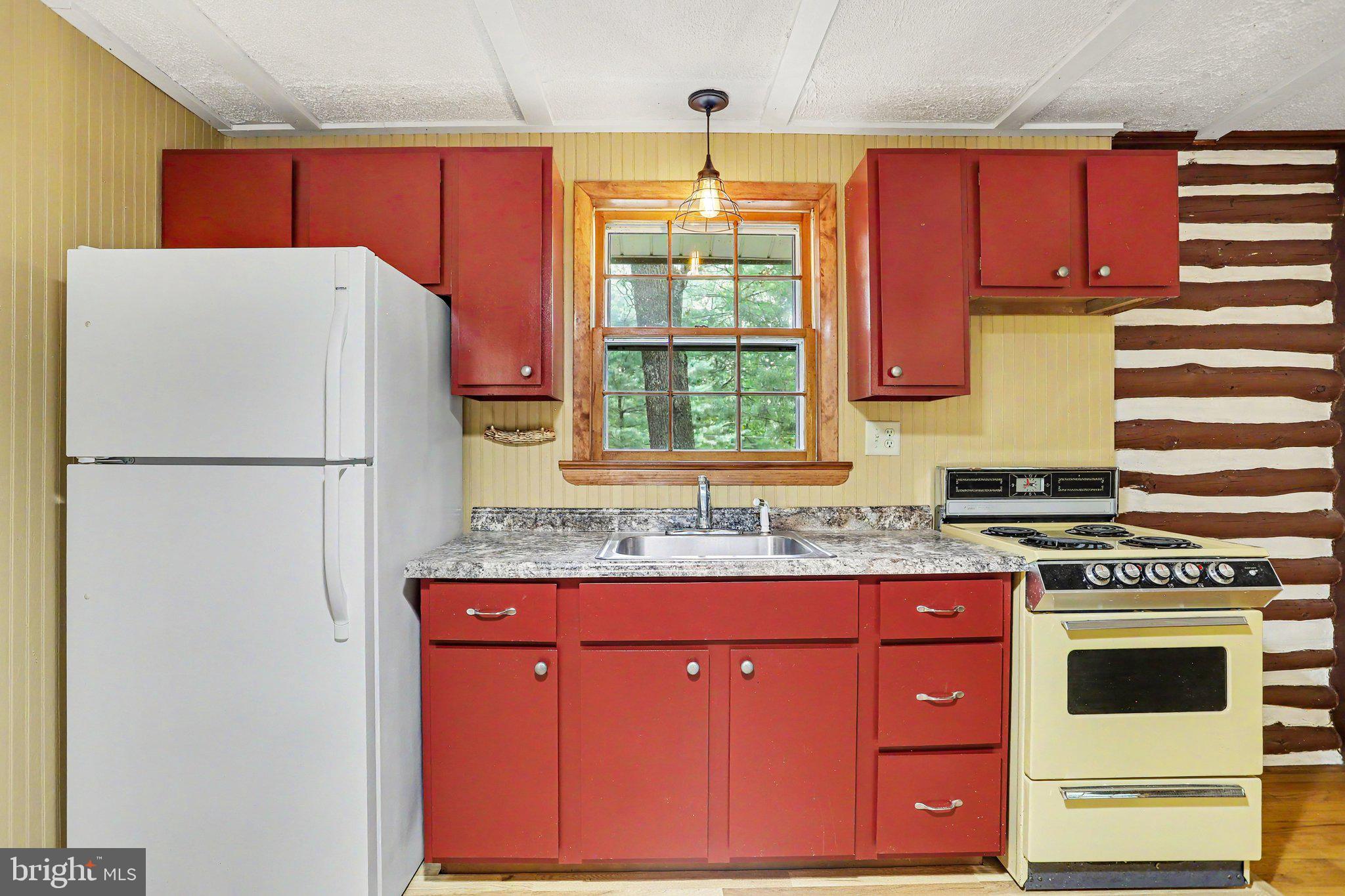 CALEDONIA ACRES - Residential