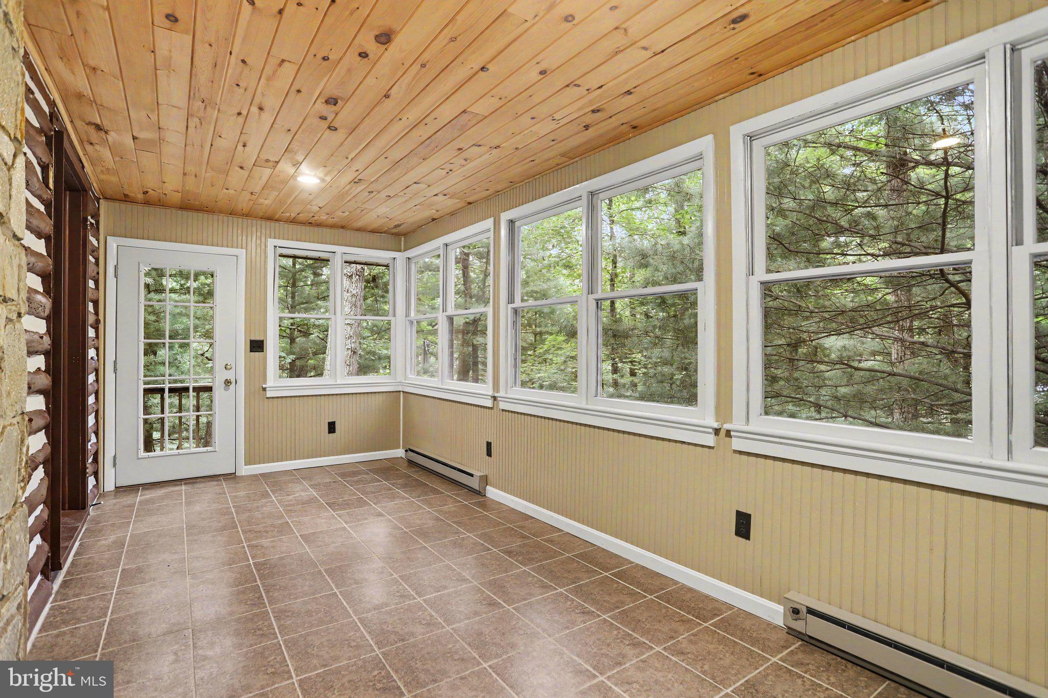 CALEDONIA ACRES - Residential