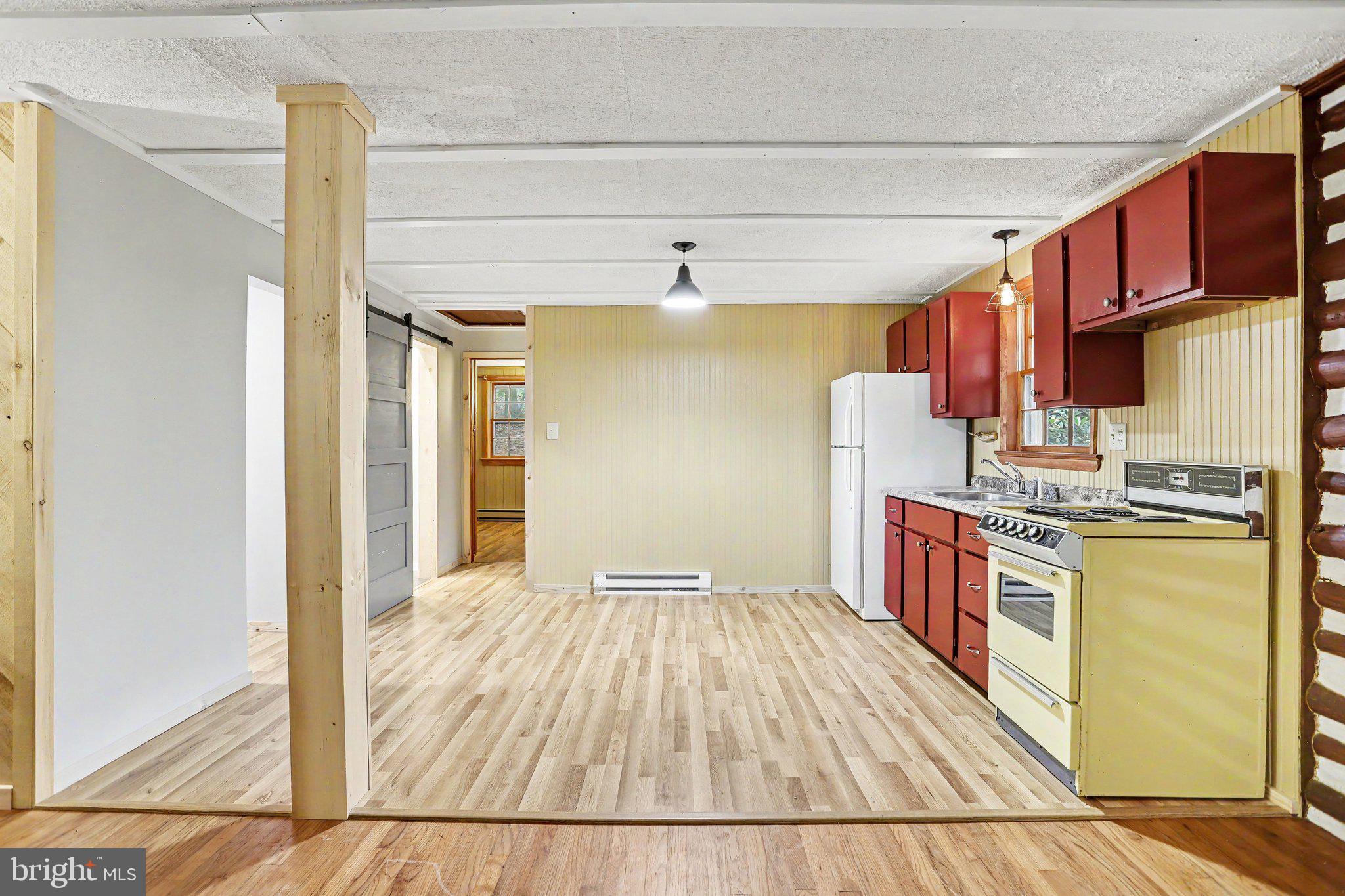CALEDONIA ACRES - Residential