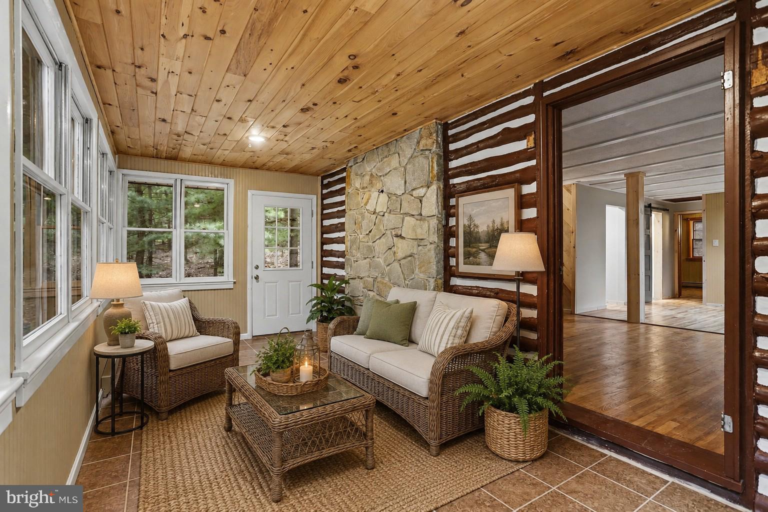 CALEDONIA ACRES - Residential
