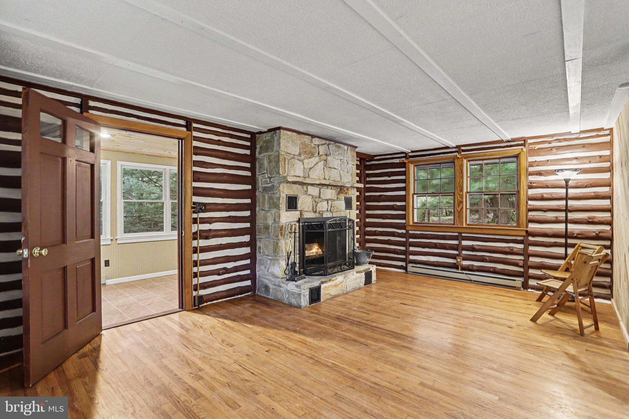 CALEDONIA ACRES - Residential