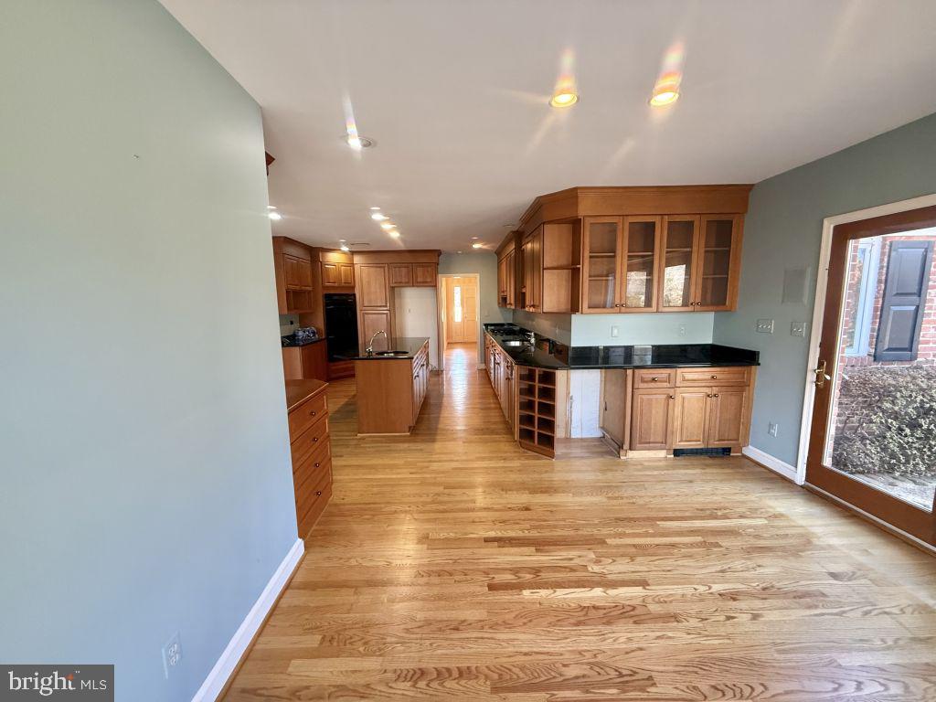 WOODSIDE ESTATES - Residential