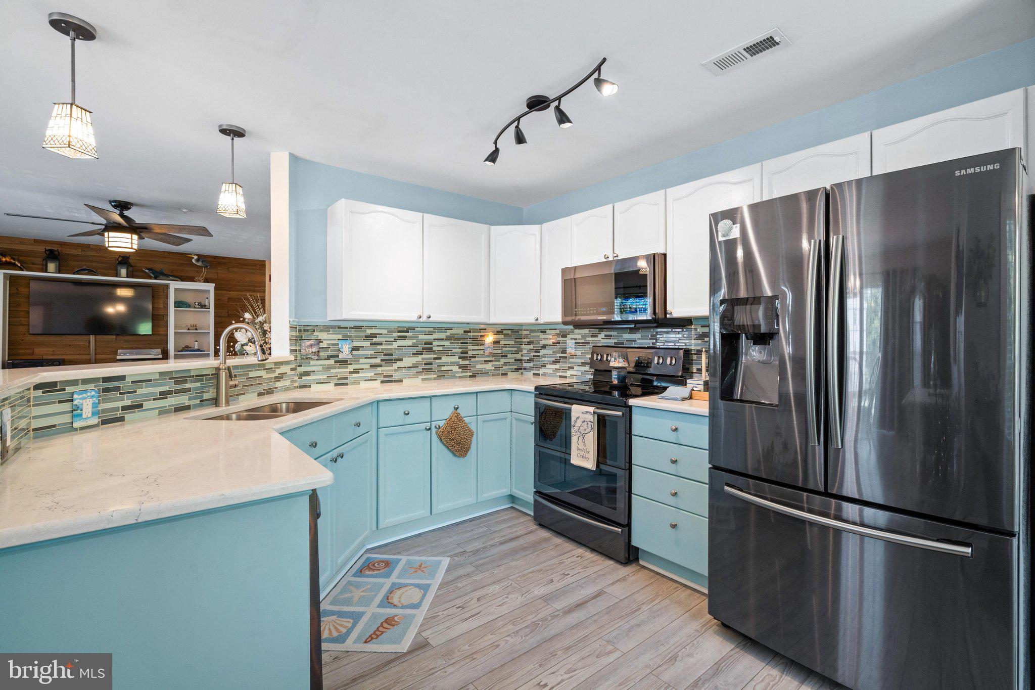 ECHO GLEN - Residential
