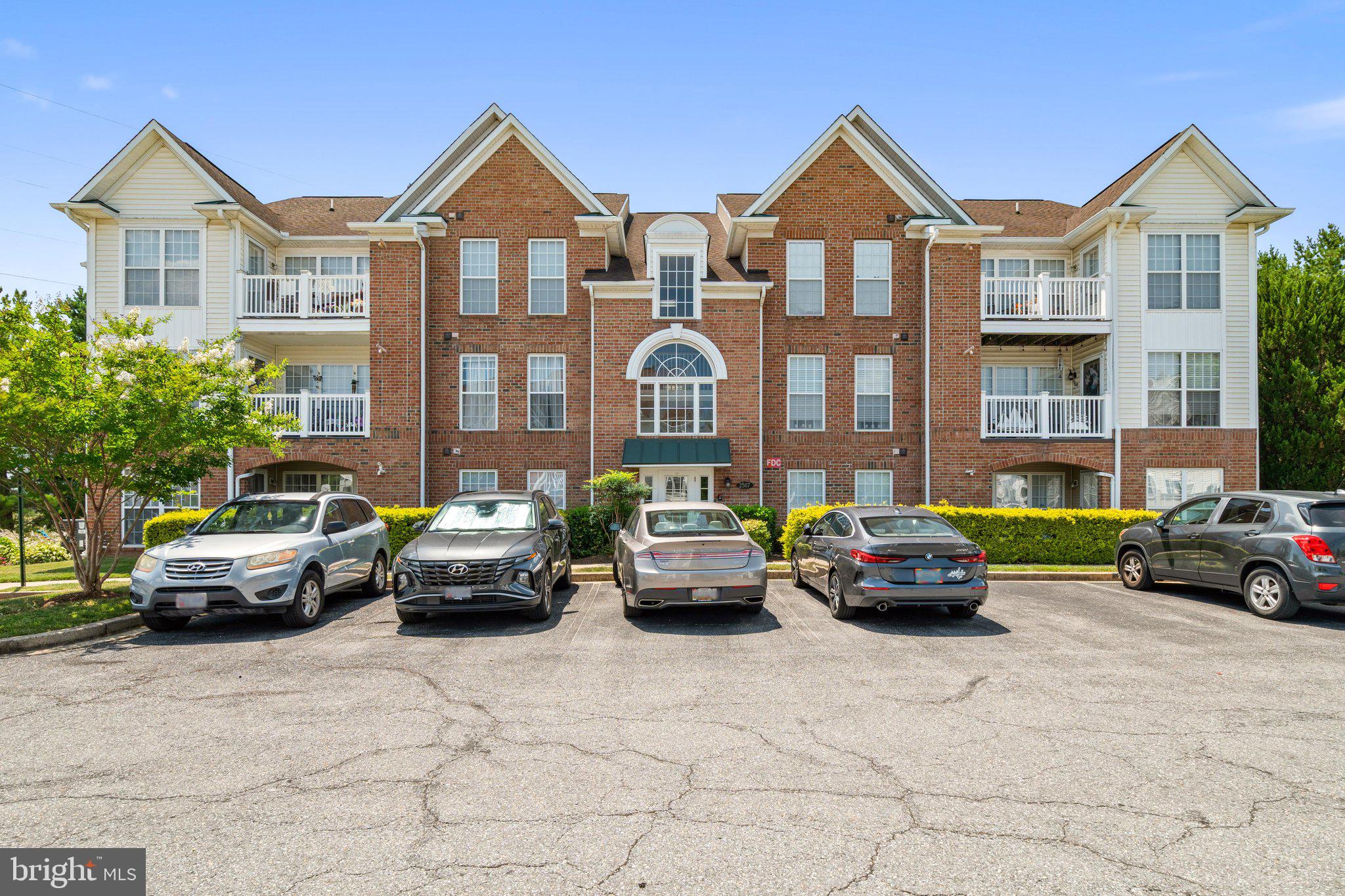 ECHO GLEN - Residential