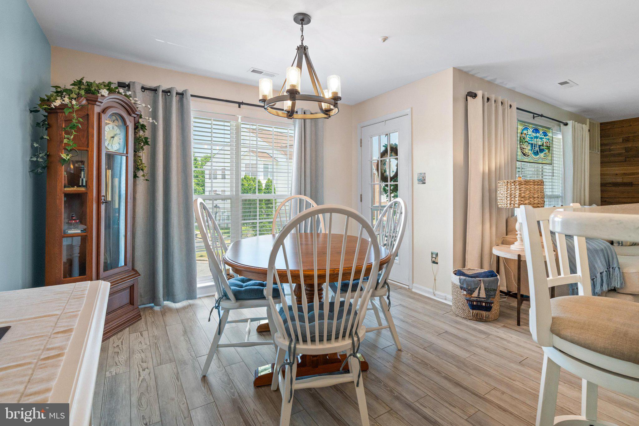 ECHO GLEN - Residential