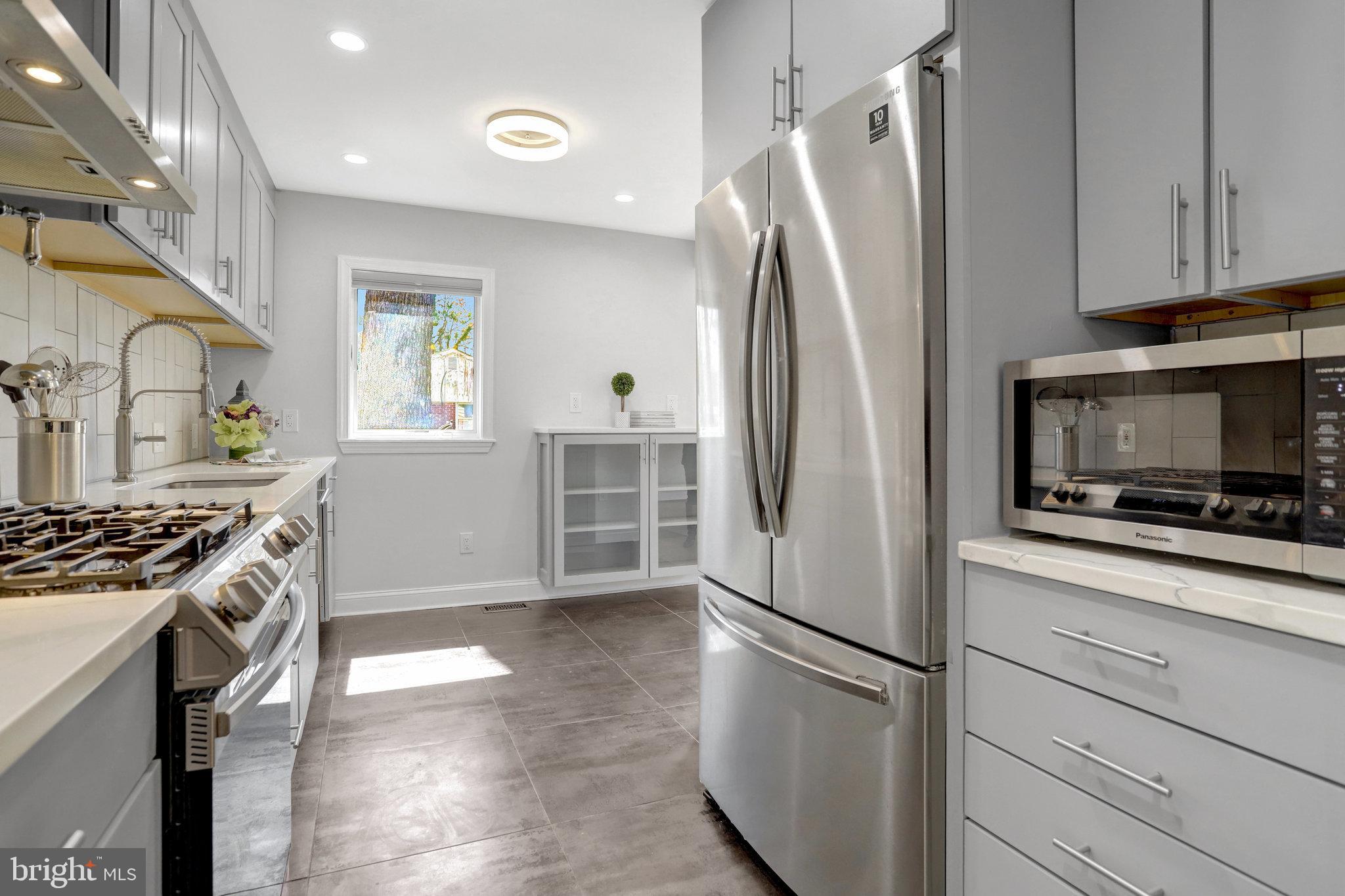 MT VERNON WOODS - Residential Lease