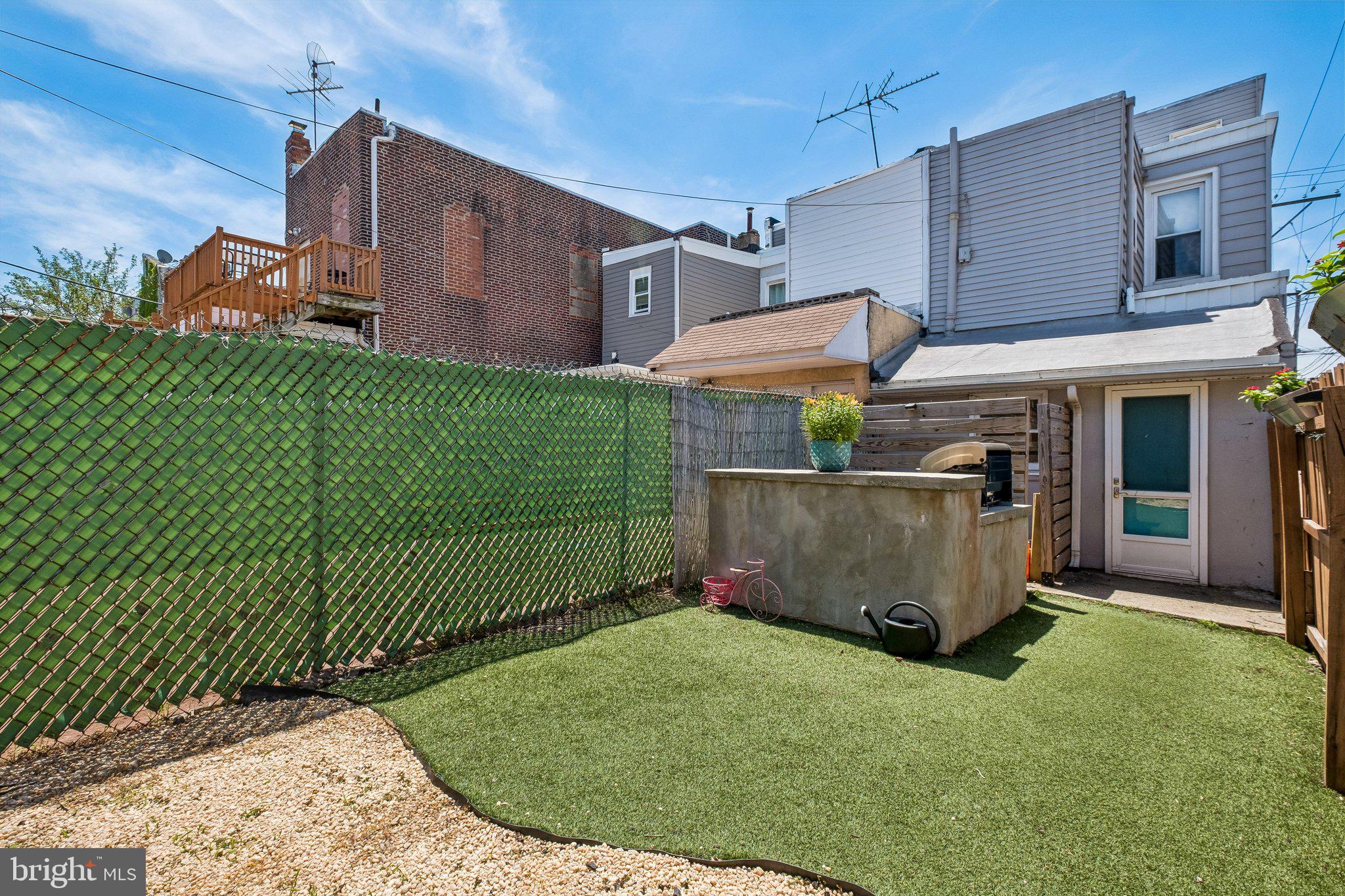 PORT RICHMOND - Residential