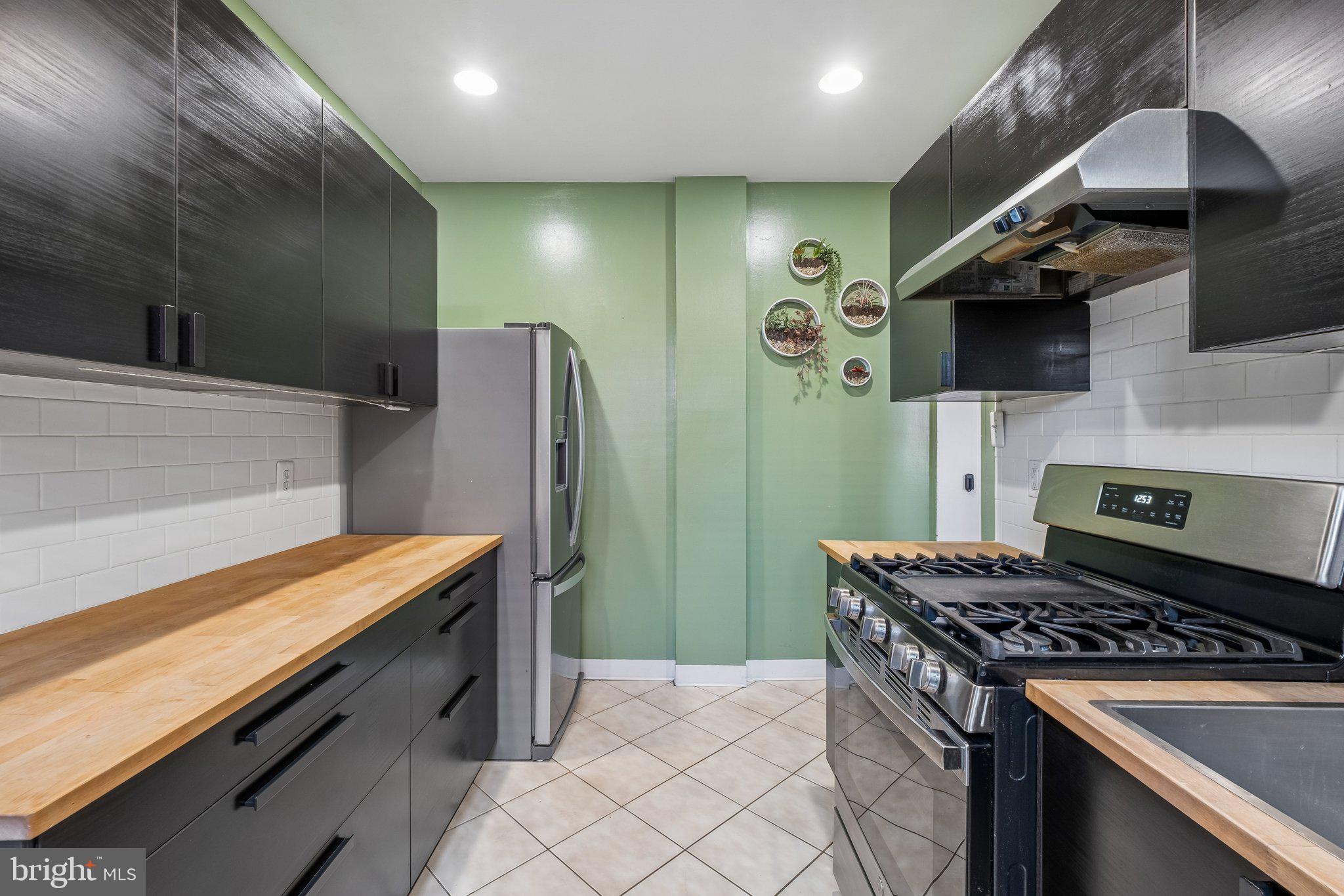 PORT RICHMOND - Residential